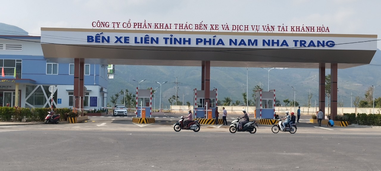 Kh&aacute;nh th&agrave;nh bến kh&aacute;ch chuẩn loại 1 đầu ti&ecirc;n của tỉnh Kh&aacute;nh H&ograve;a- Ảnh 2.