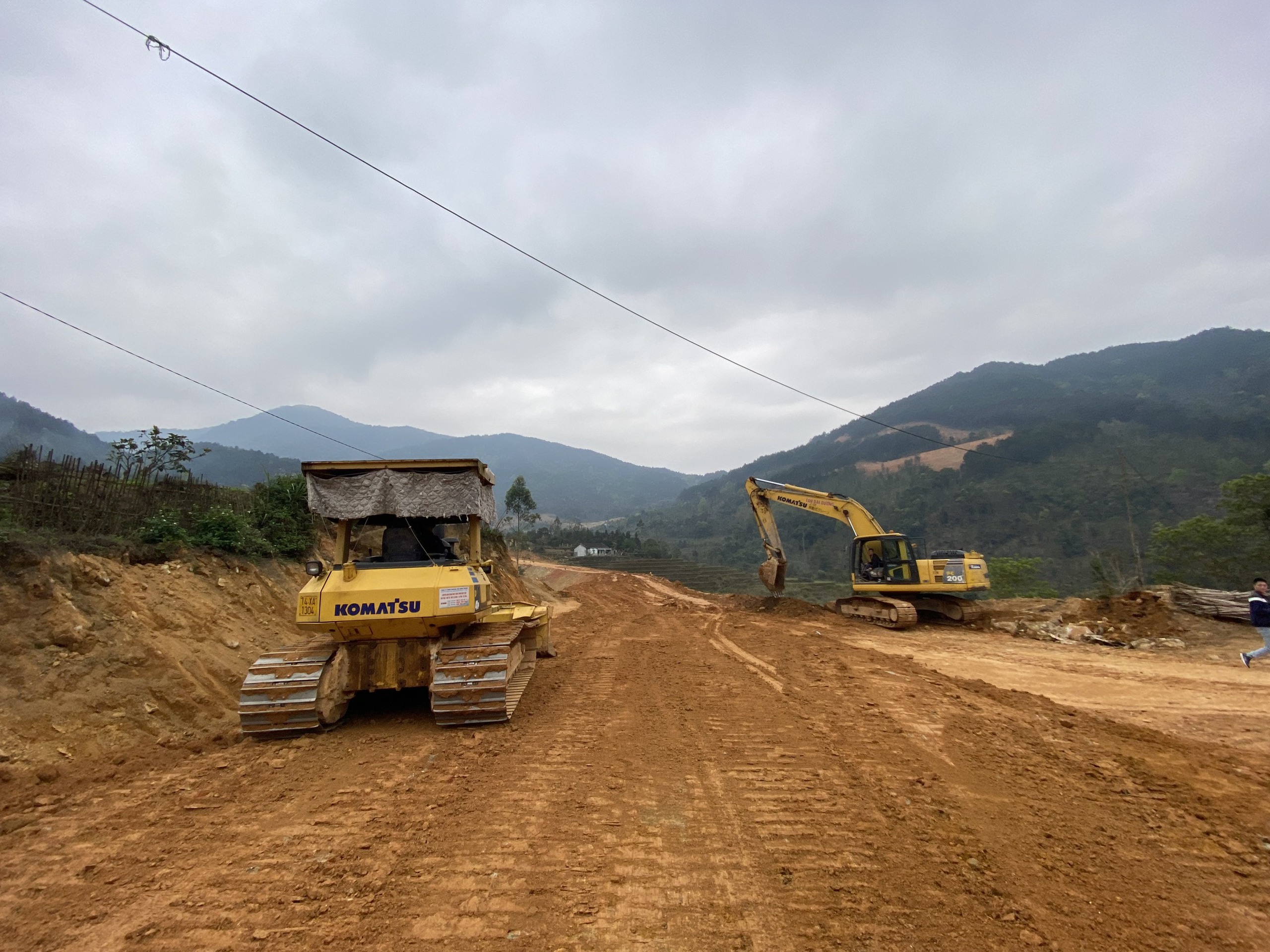Quảng Ninh: 3 năm, đầu tư th&ecirc;m 744km đường giao th&ocirc;ng c&aacute;c loại- Ảnh 2.