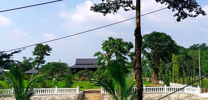 "Biệt phủ" tr&aacute;i ph&eacute;p chưa dỡ bỏ, tự &yacute; x&acirc;y th&ecirc;m s&acirc;n tập golf- Ảnh 1.
