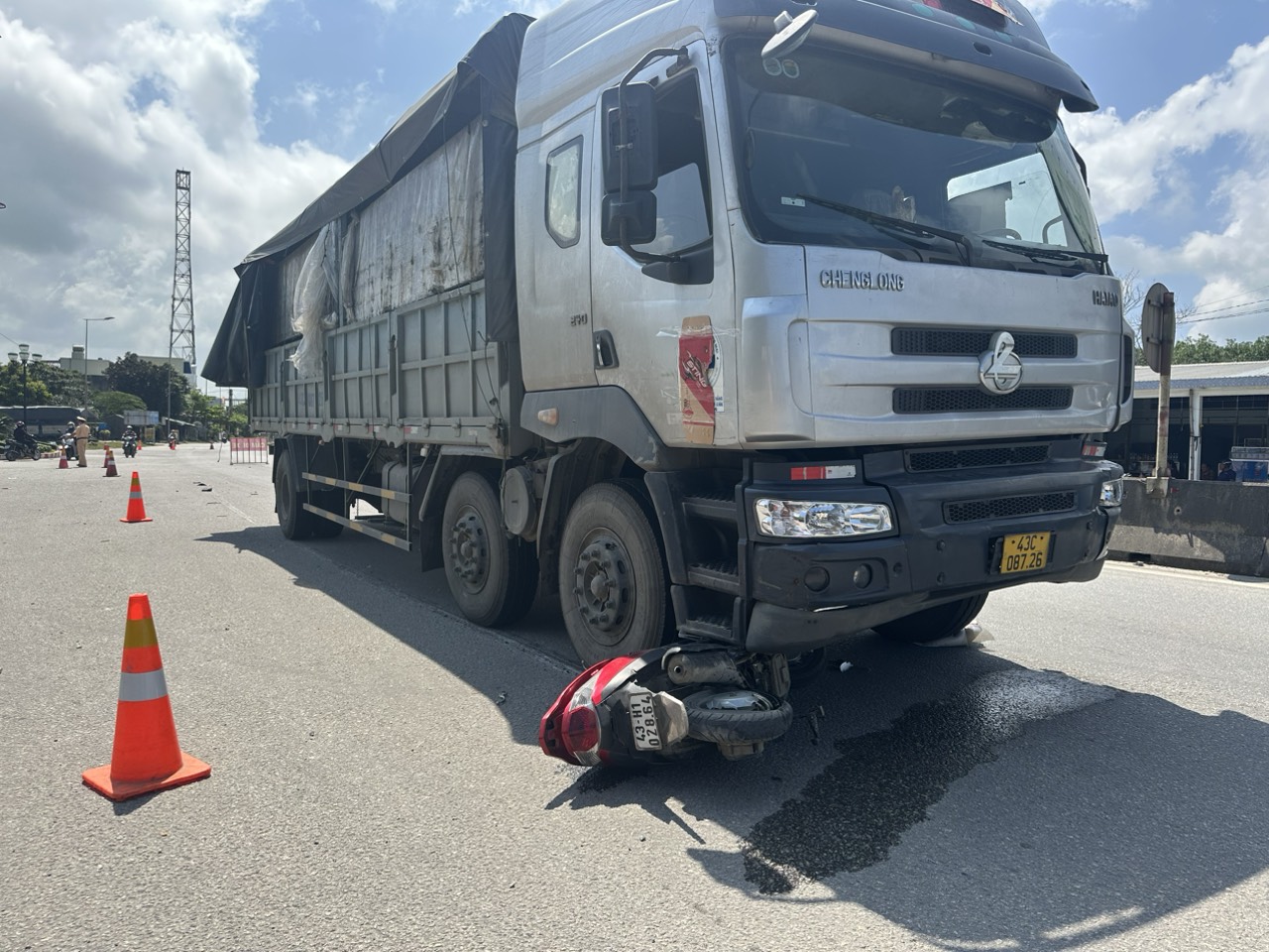 Quảng Ng&atilde;i xử phạt hơn 3.600 trường hợp vi phạm giao th&ocirc;ng- Ảnh 1.