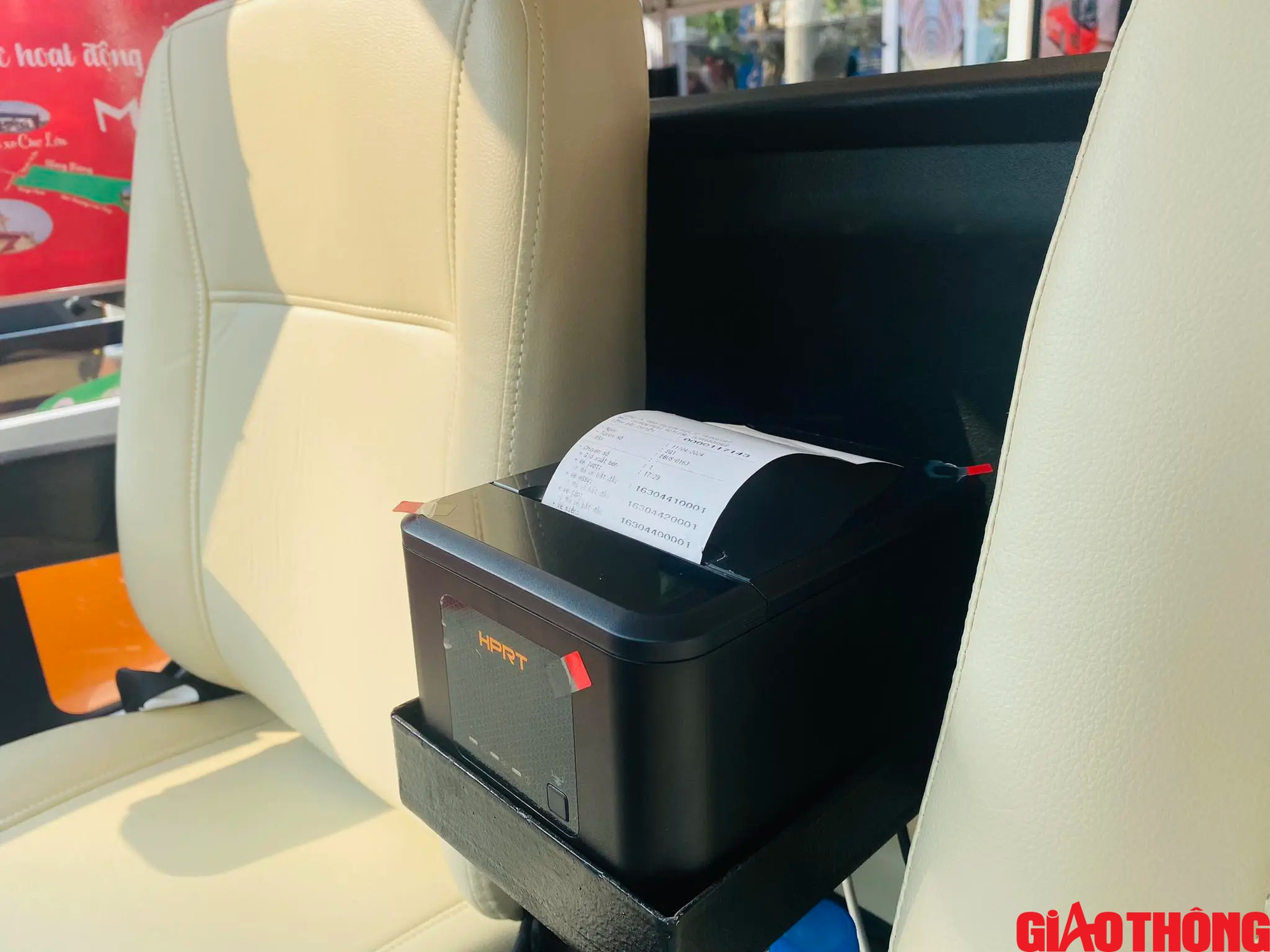 Cận cảnh xe điện MEX Buggy Saigon ng&agrave;y đầu phục vụ du kh&aacute;ch ở TP.HCM- Ảnh 7.