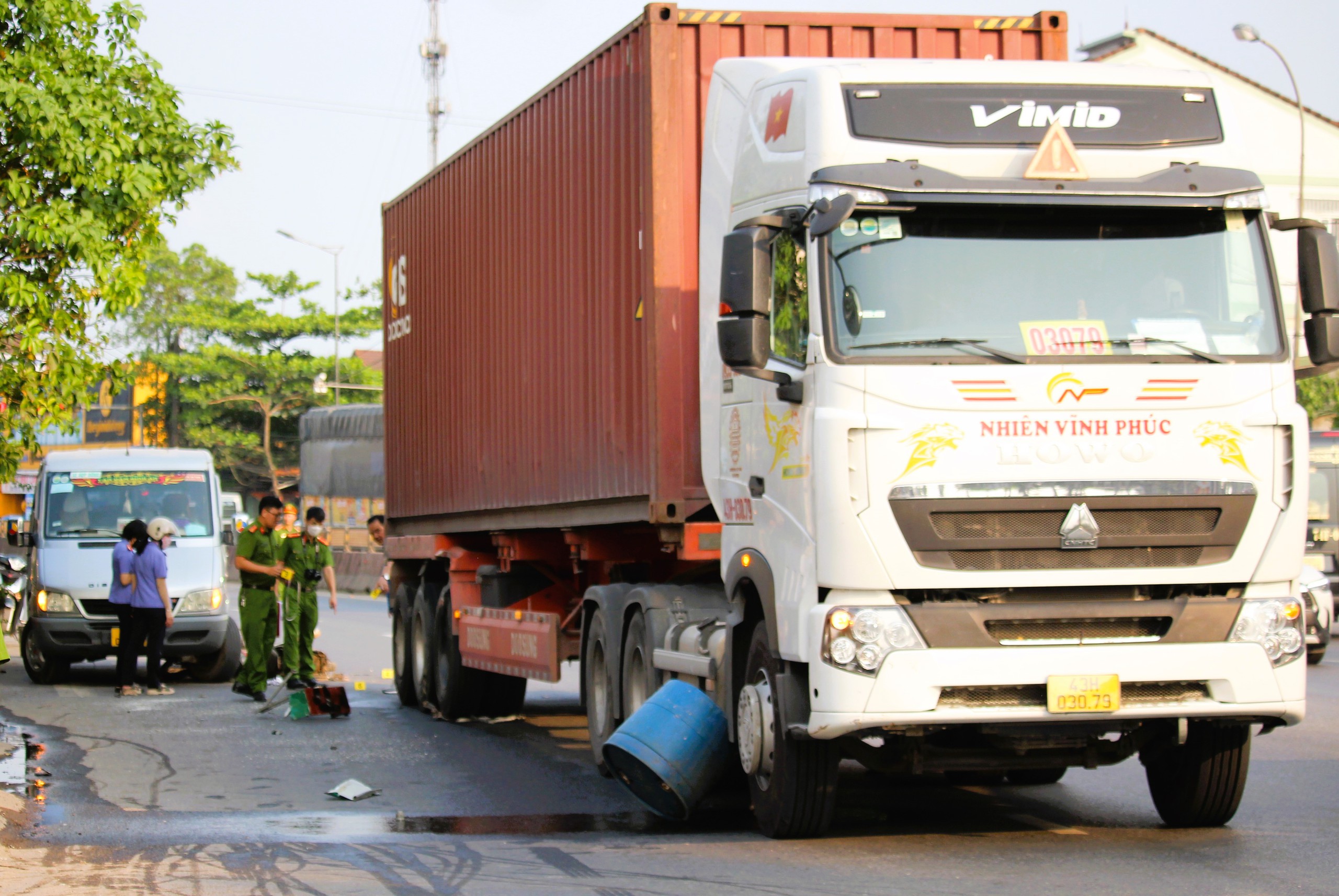 Sau 1 tuần ph&acirc;n luồng xe v&agrave;o cao tốc Cam Lộ - La Sơn, t&igrave;nh h&igrave;nh giao th&ocirc;ng ra sao?- Ảnh 12.
