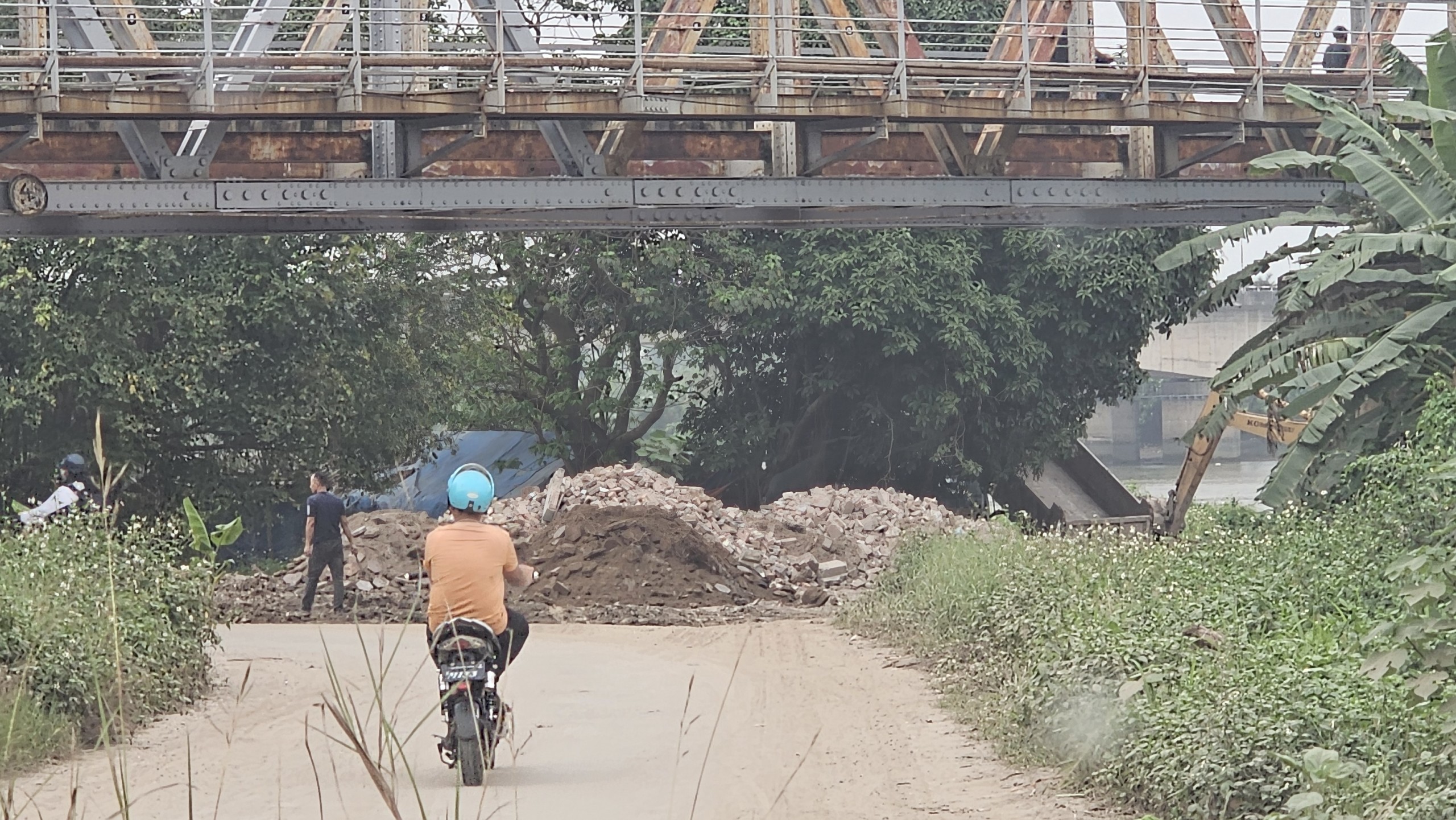 Hải Dương: Dự &aacute;n cải tạo vỉa h&egrave; thi c&ocirc;ng ẩu, đổ thải sai vị tr&iacute;- Ảnh 11.