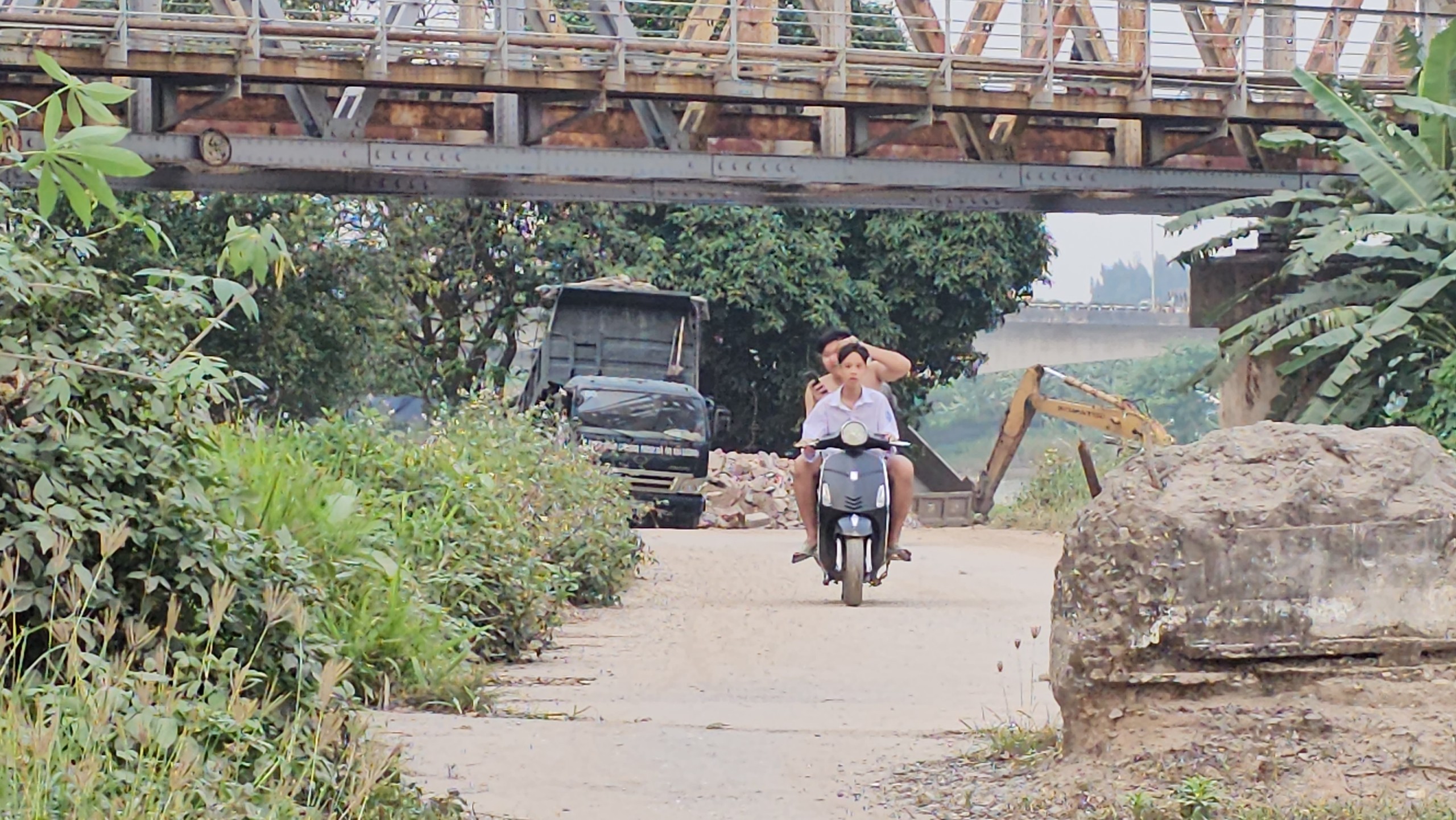 Hải Dương: Dự &aacute;n cải tạo vỉa h&egrave; thi c&ocirc;ng ẩu, đổ thải sai vị tr&iacute;- Ảnh 3.