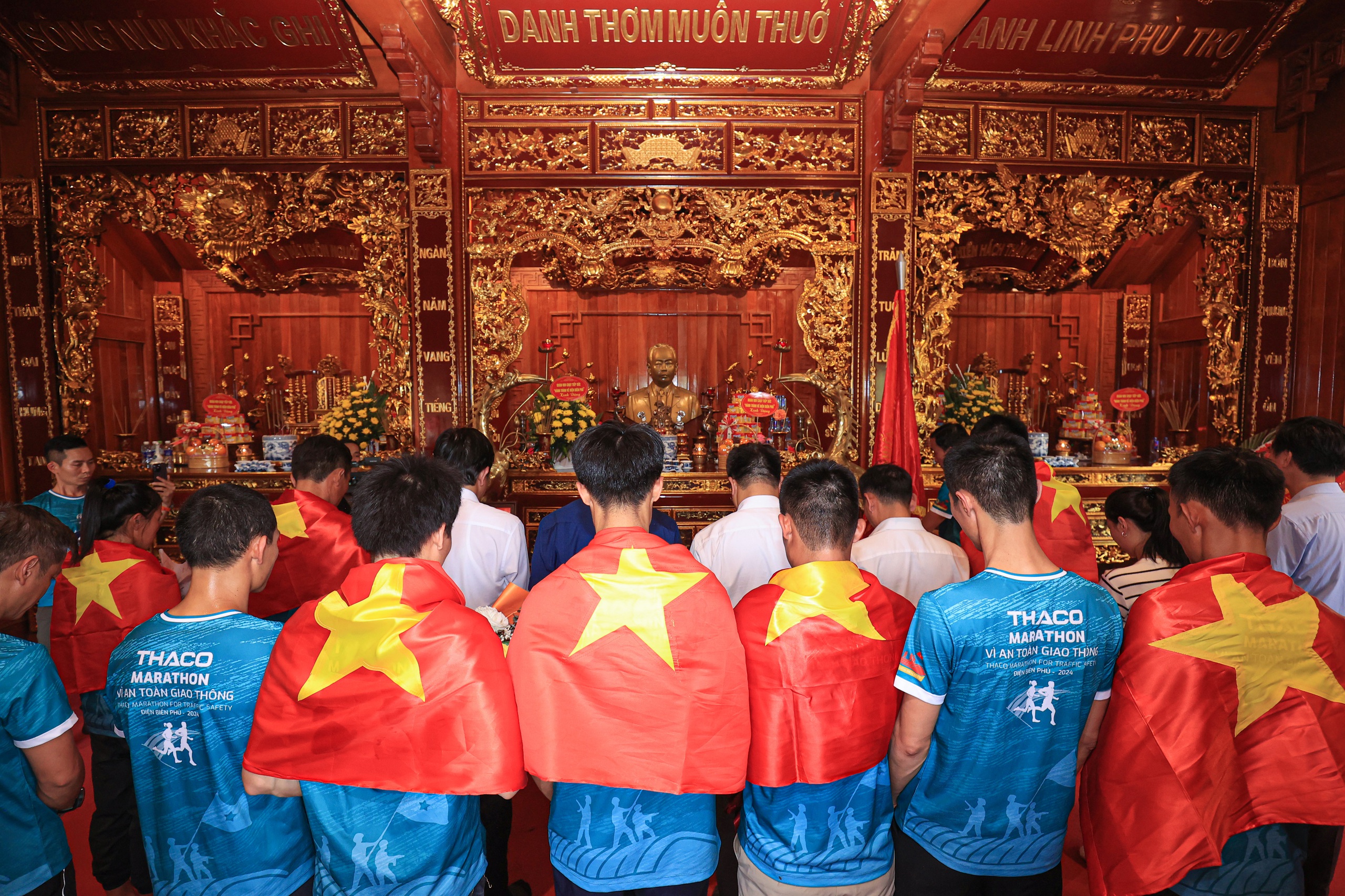 BTC Marathon v&igrave; ATGT d&acirc;ng hương tưởng nhớ Đại tướng V&otilde; Nguy&ecirc;n Gi&aacute;p v&agrave; anh h&ugrave;ng liệt sỹ- Ảnh 7.