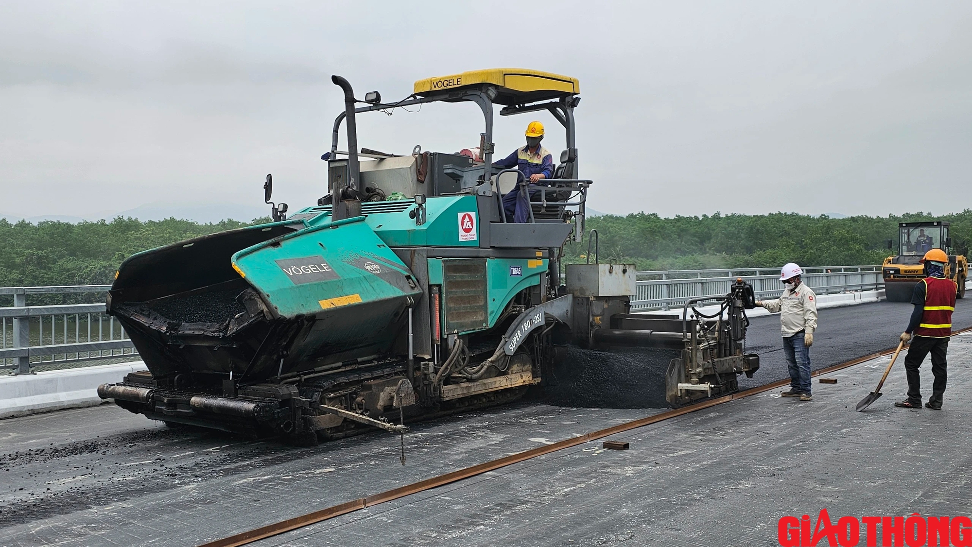 Dự &aacute;n cầu Bến Rừng hối hả trước ng&agrave;y về đ&iacute;ch- Ảnh 10.