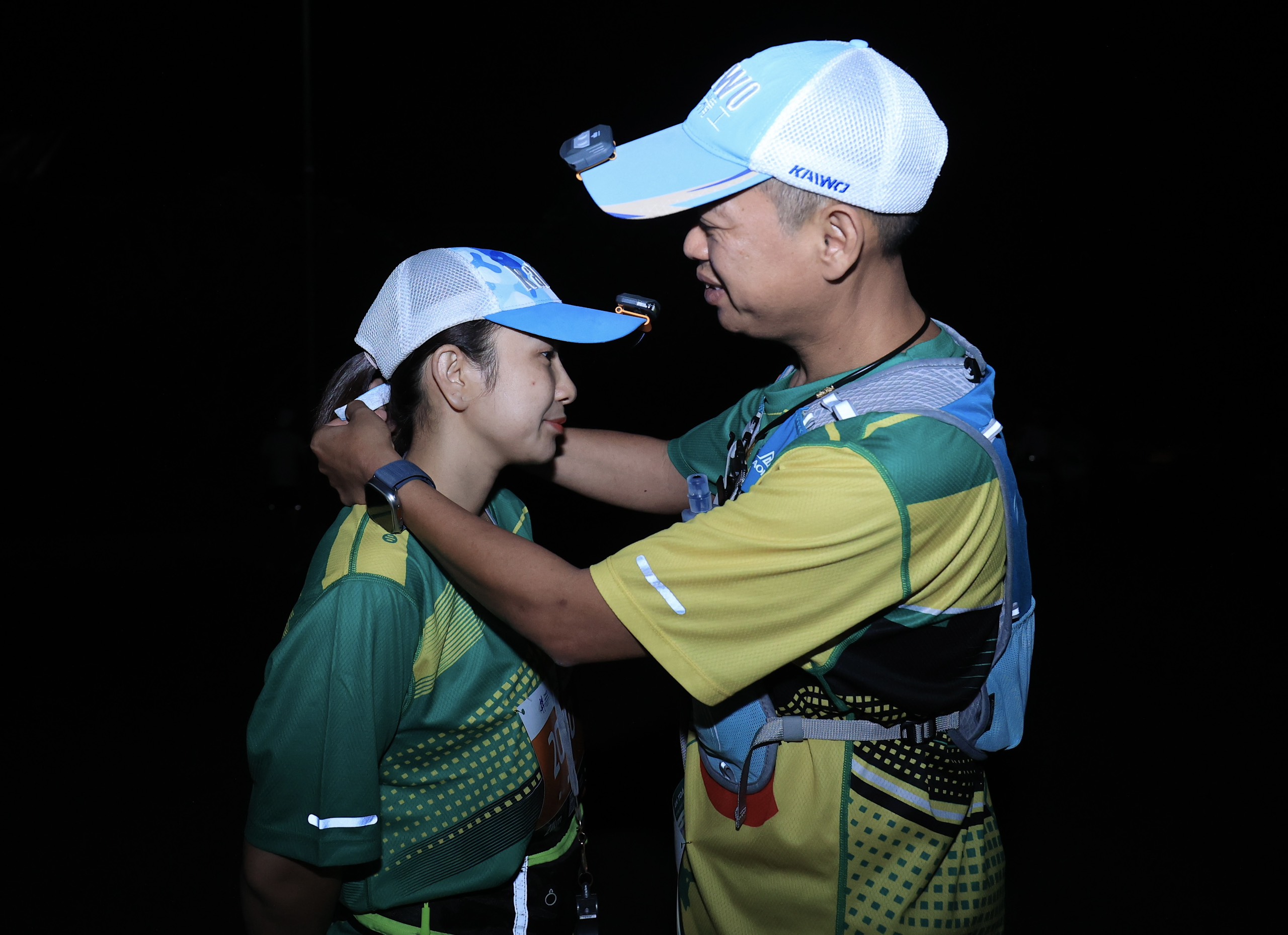 Trực tiếp: Giải THACO Marathon v&igrave; ATGT - Điện Bi&ecirc;n Phủ 2024 th&agrave;nh c&ocirc;ng rực rỡ- Ảnh 42.