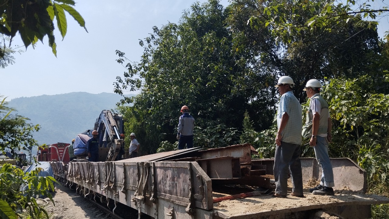 Căng sức khắc phục, chưa thể chốt thời gian th&ocirc;ng hầm đường sắt Đ&egrave;o Cả- Ảnh 3.
