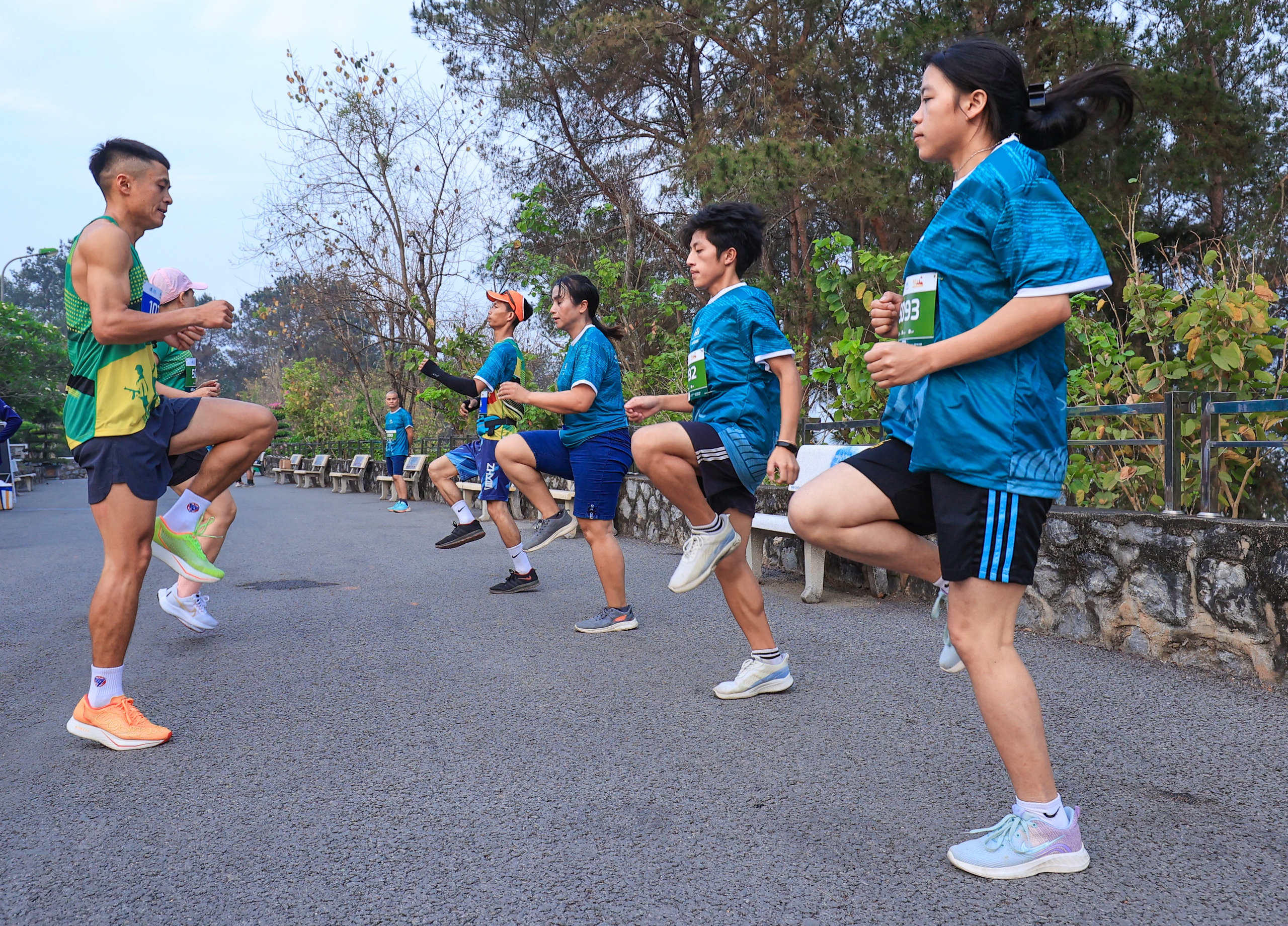 Những khoảnh khắc ấn tượng tại Giải THACO Marathon vì ATGT - Điện Biên Phủ 2024- Ảnh 10. Những khoảnh khắc ấn tượng tại Giải THACO Marathon vì ATGT - Điện Biên Phủ 2024- Ảnh 10.