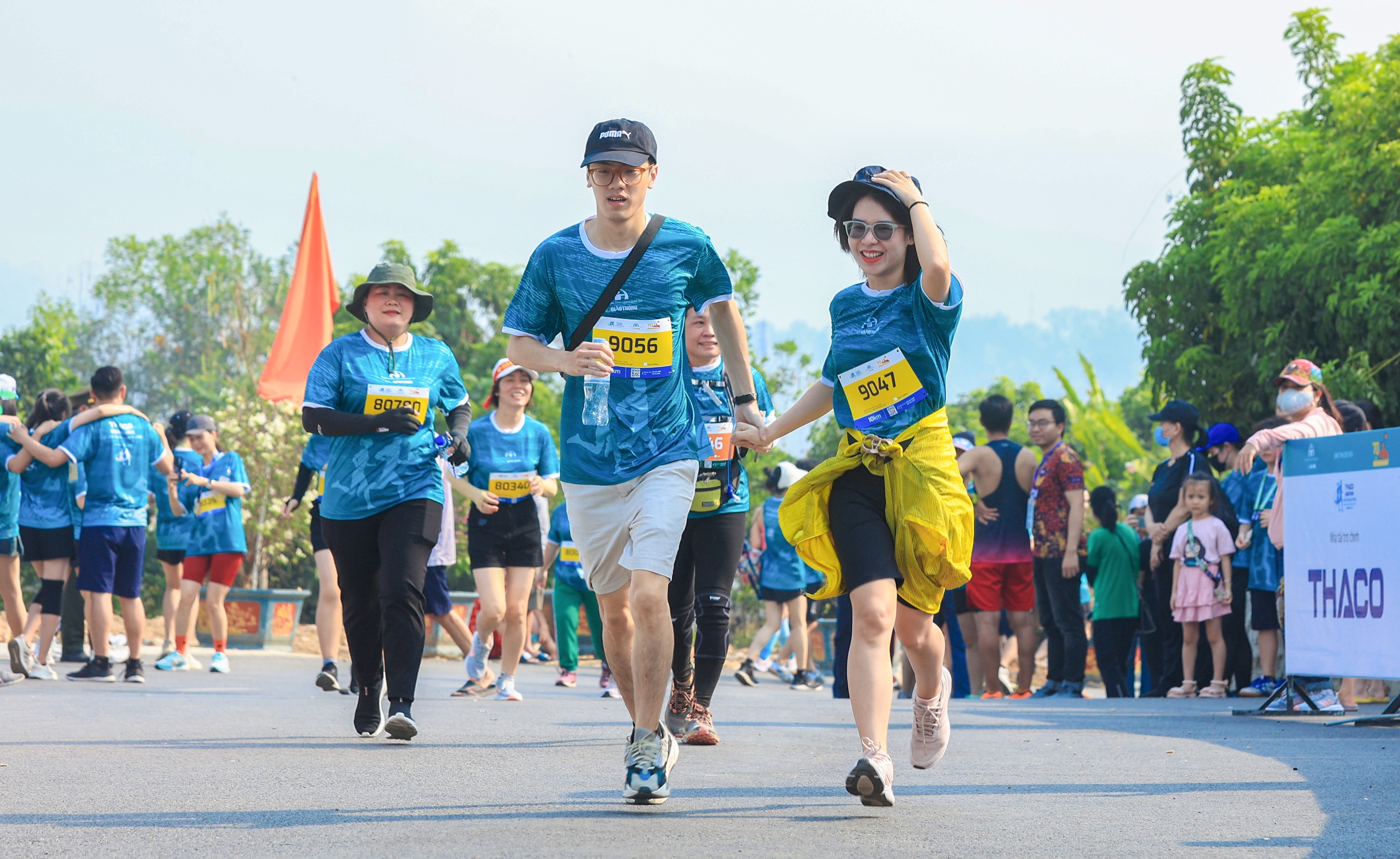Những khoảnh khắc ấn tượng tại Giải THACO Marathon vì ATGT - Điện Biên Phủ 2024- Ảnh 22. Những khoảnh khắc ấn tượng tại Giải THACO Marathon vì ATGT - Điện Biên Phủ 2024- Ảnh 22.