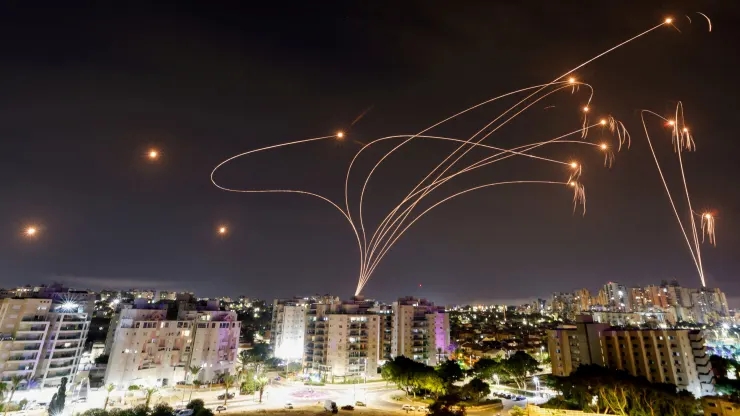 Israel c&oacute; những hệ thống g&igrave; để chống đỡ gần 300 UAV, t&ecirc;n lửa bắn li&ecirc;n tiếp từ Iran?- Ảnh 4.
