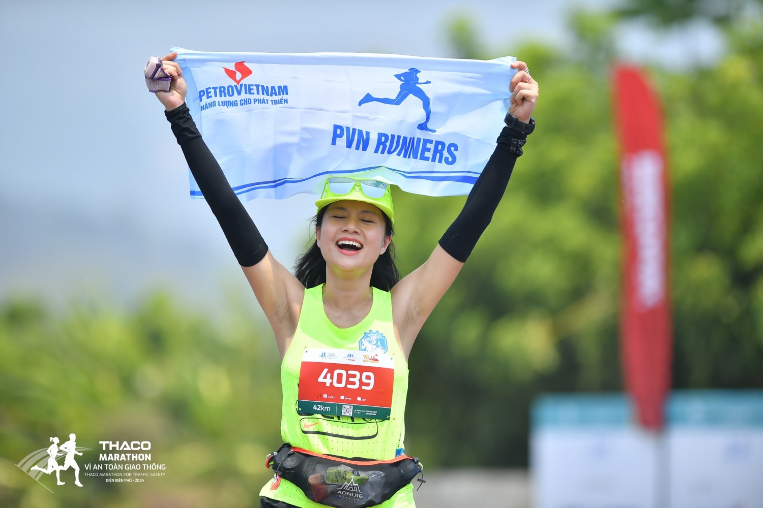 Petrovietnam đồng h&agrave;nh c&ugrave;ng giải chạy THACO Marathon v&igrave; ATGT - Điện Bi&ecirc;n Phủ- Ảnh 7.