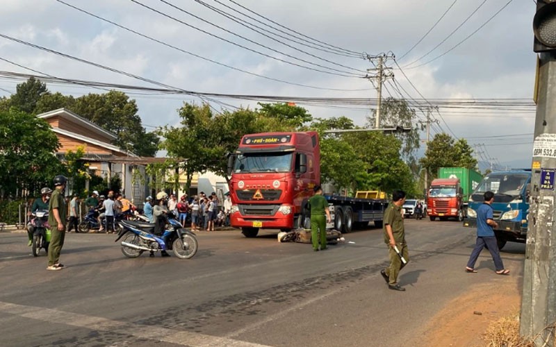 Tin tức tai nạn giao th&ocirc;ng mới nhất ng&agrave;y h&ocirc;m nay 16/4/2024