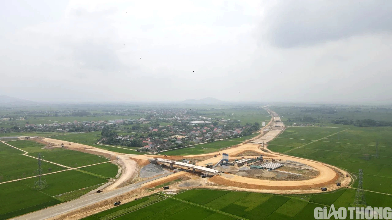 Diện mạo cao tốc Bắc - Nam qua H&agrave; Tĩnh thay đổi từng ng&agrave;y- Ảnh 1.