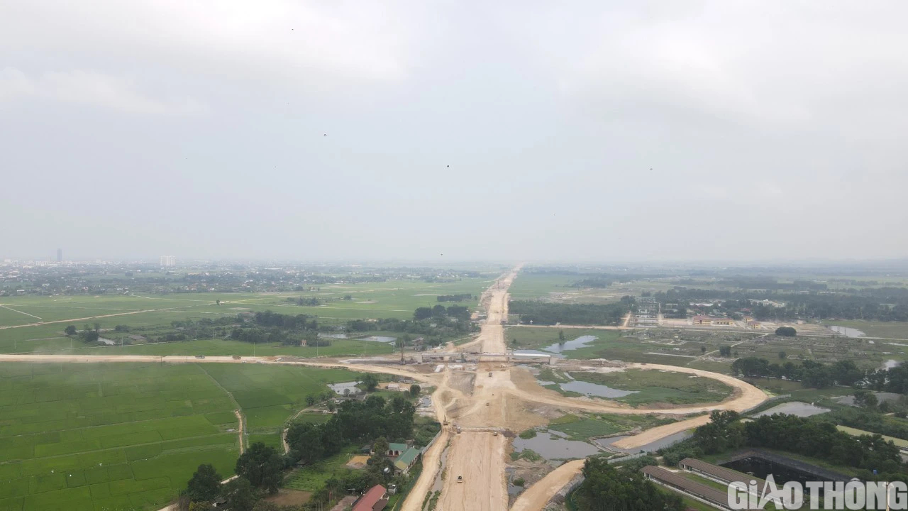 Diện mạo cao tốc Bắc - Nam qua H&agrave; Tĩnh thay đổi từng ng&agrave;y- Ảnh 6.