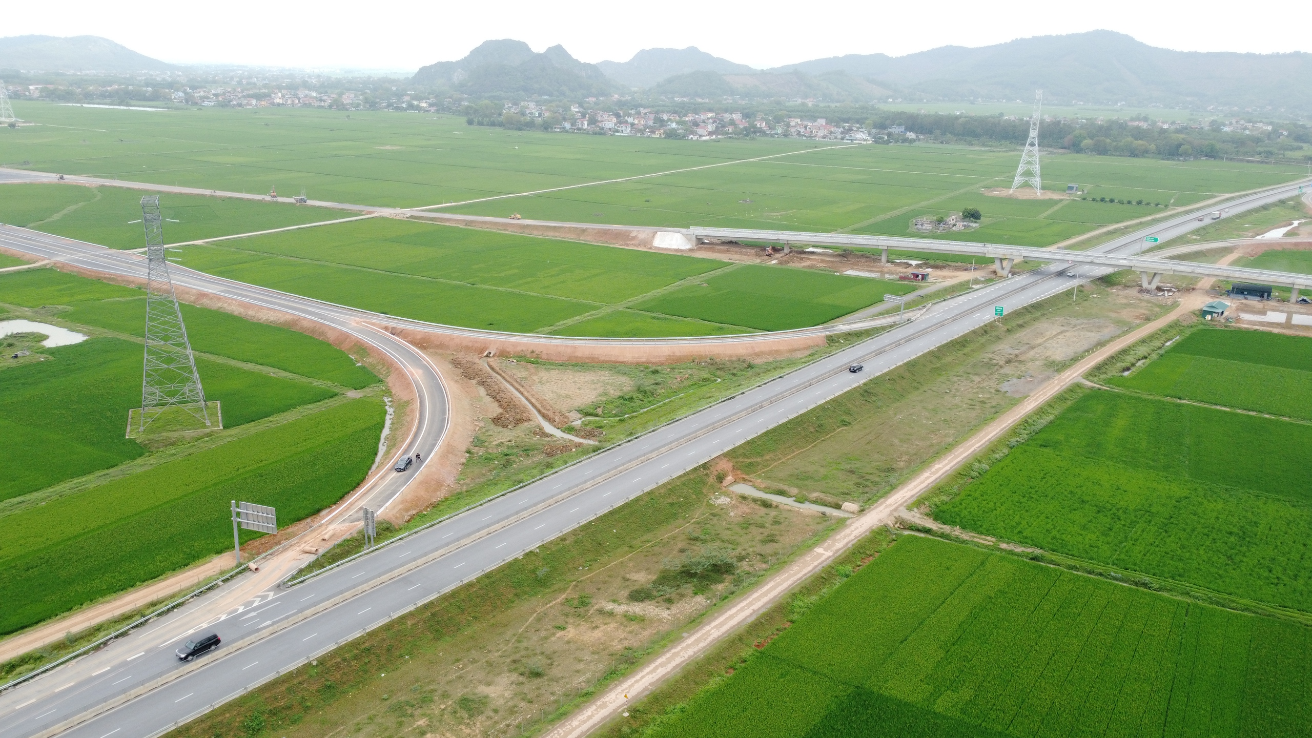 Khai th&aacute;c 2 n&uacute;t giao c&ograve;n lại tr&ecirc;n cao tốc Mai Sơn - QL45 từ 19/4- Ảnh 5.