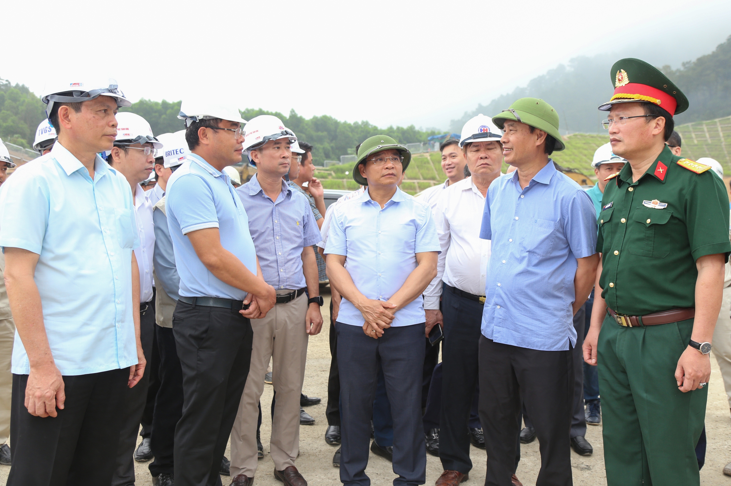 Ph&aacute;t huy tinh thần tương trợ, th&ocirc;ng xe cao tốc Diễn Ch&acirc;u - B&atilde;i Vọt dịp 30/4- Ảnh 3.