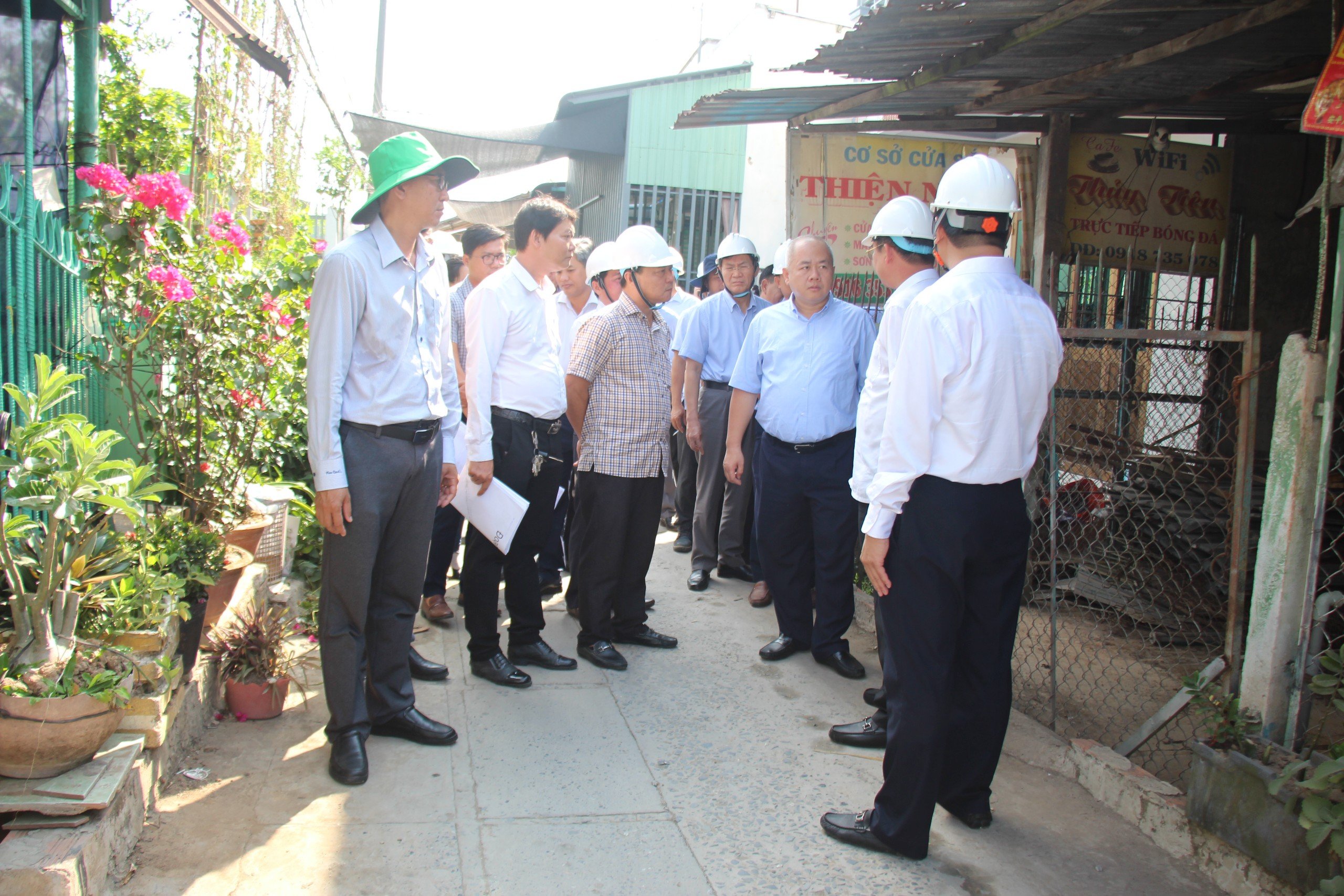 Hậu Giang khẩn trương ho&agrave;n th&agrave;nh hai dự &aacute;n chống sạt lở- Ảnh 1.