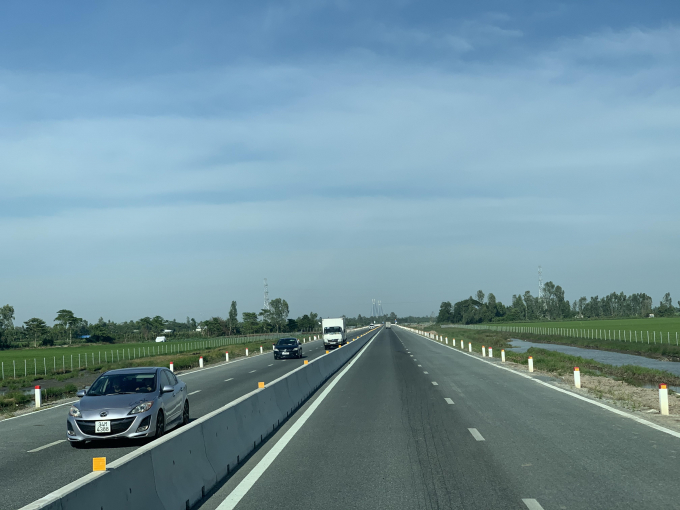 Bộ GTVT th&uacute;c tiến độ n&acirc;ng cấp tuyến Cao L&atilde;nh - Lộ Tẻ- Ảnh 1.