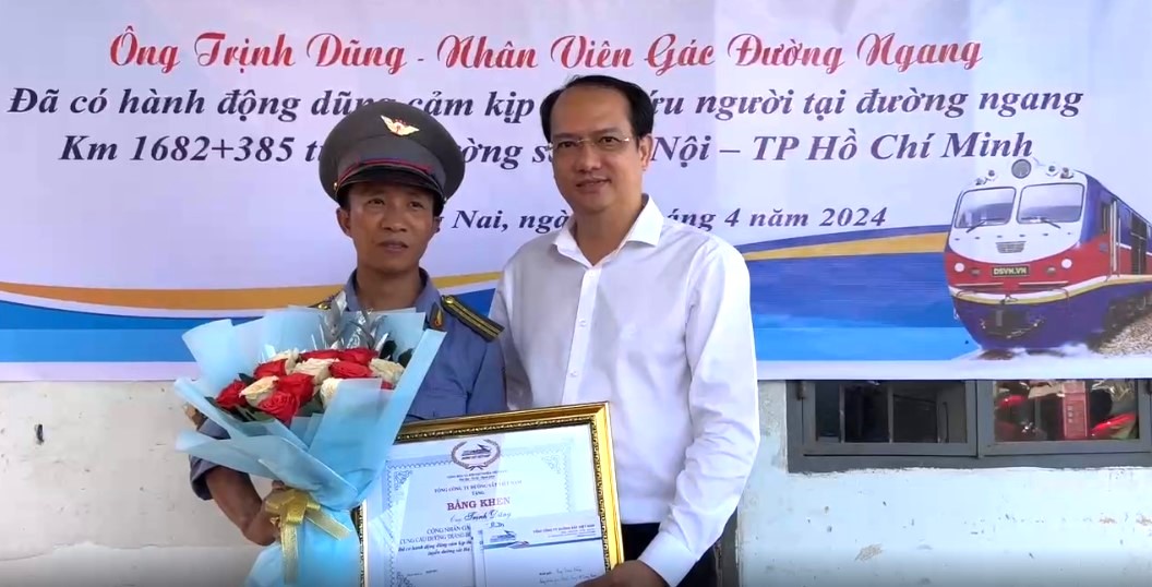 Khen thưởng nh&acirc;n vi&ecirc;n g&aacute;c chắn cứu người tại Đồng Nai- Ảnh 1.
