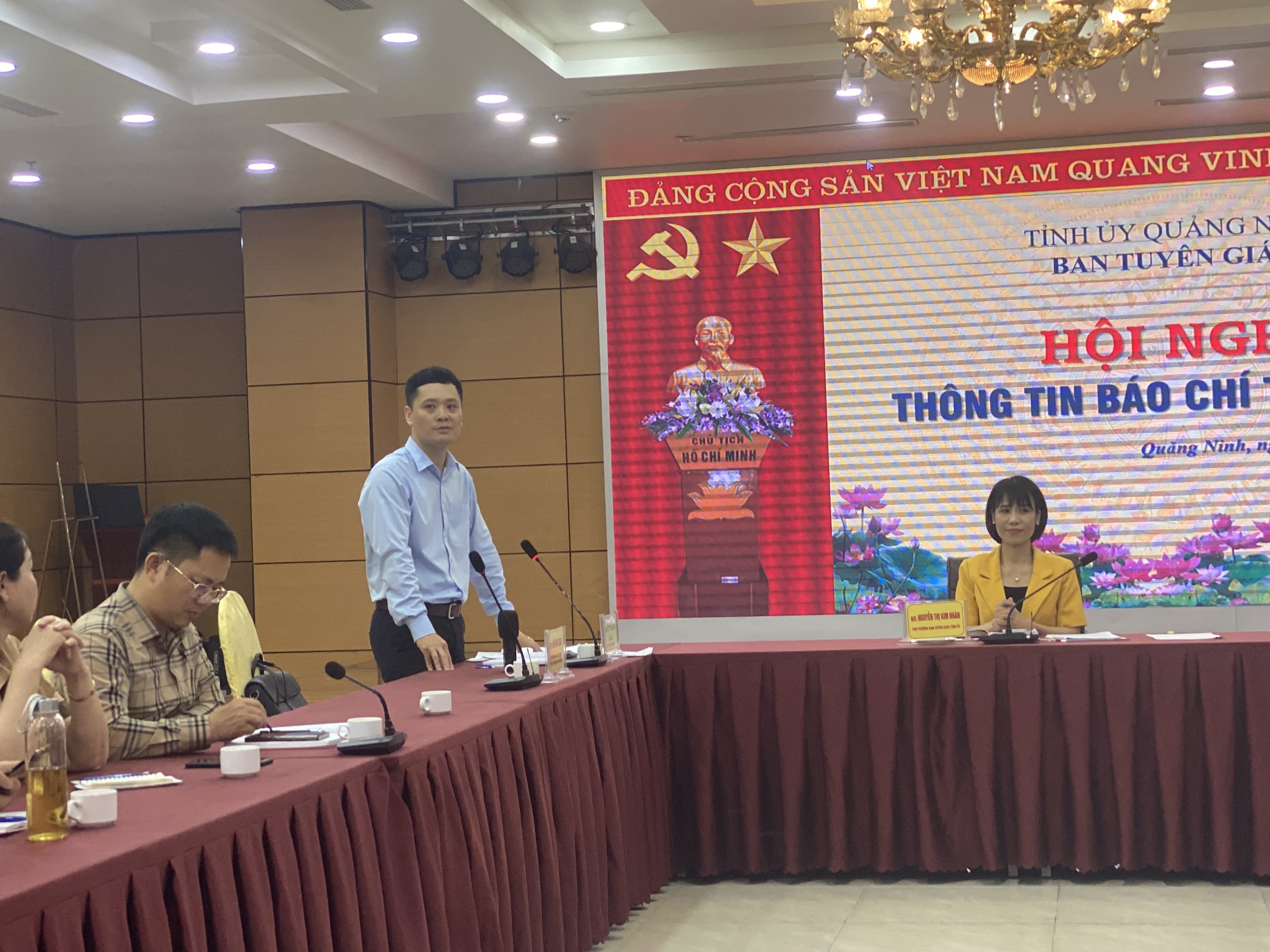 Quảng Ninh t&iacute;ch cực th&aacute;o gỡ "điểm nghẽn", đẩy nhanh tiến độ dự &aacute;n giao th&ocirc;ng- Ảnh 2.