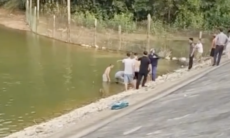 Ra đập chụp ảnh, 2 nữ sinh tử vong v&igrave; đuối nước- Ảnh 1.