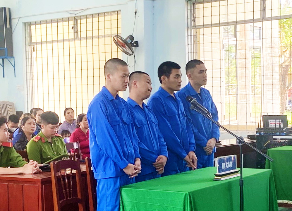 Hơn 20 năm t&ugrave; cho nh&oacute;m cướp g&acirc;y &aacute;n tr&ecirc;n đ&egrave;o Eo Gi&oacute;- Ảnh 1.