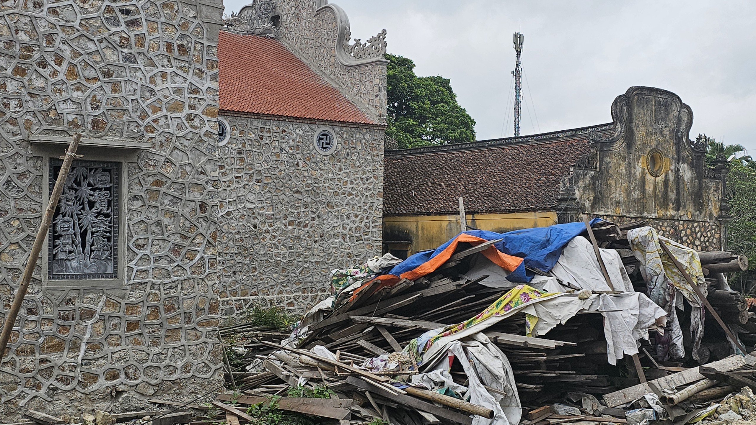 X&oacute;t xa di t&iacute;ch kiến tr&uacute;c lịch sử quốc gia ch&ugrave;a Tr&agrave; Phương bị x&acirc;m hại- Ảnh 6.