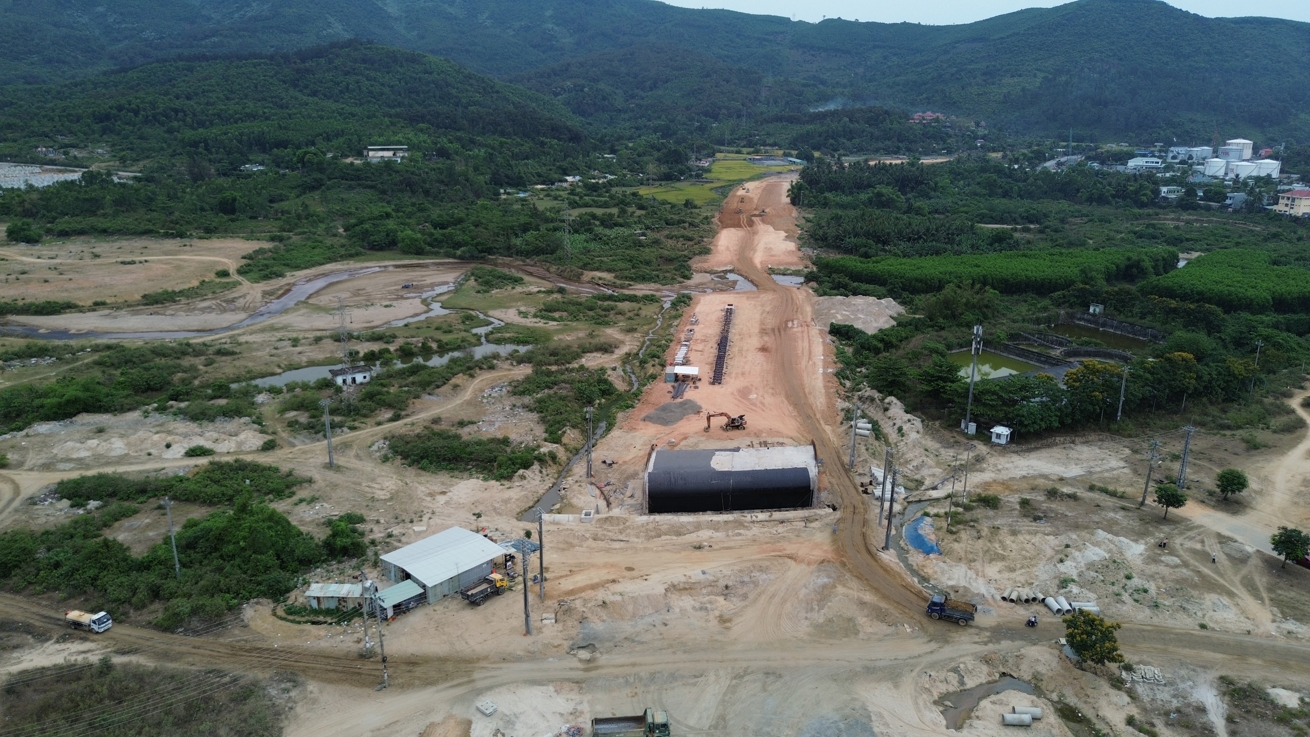 Đường ven biển nối cảng Li&ecirc;n Chiểu thi c&ocirc;ng ra sao khi vướng mặt bằng?- Ảnh 5.