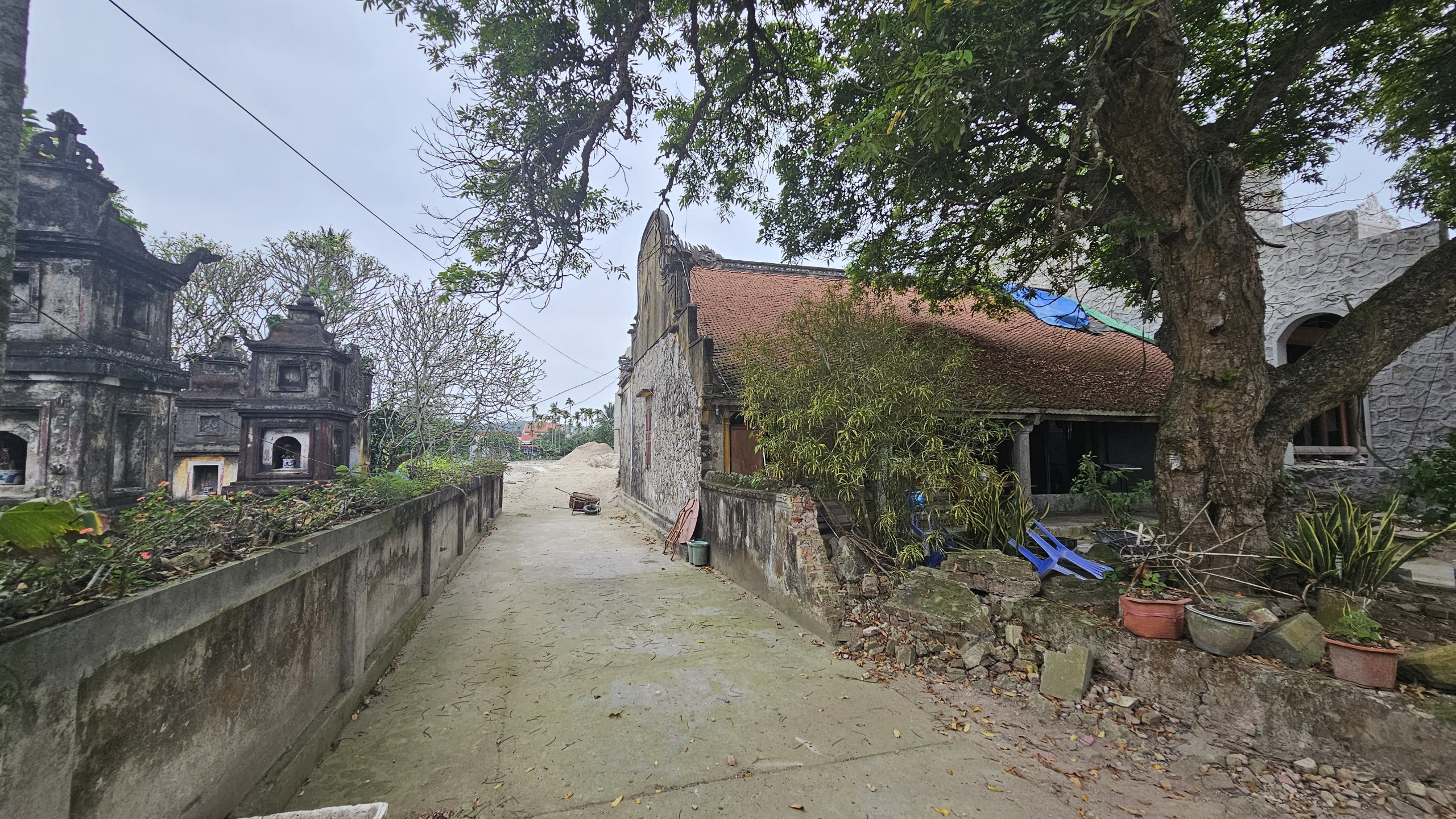 X&oacute;t xa di t&iacute;ch kiến tr&uacute;c lịch sử quốc gia ch&ugrave;a Tr&agrave; Phương bị x&acirc;m hại- Ảnh 13.