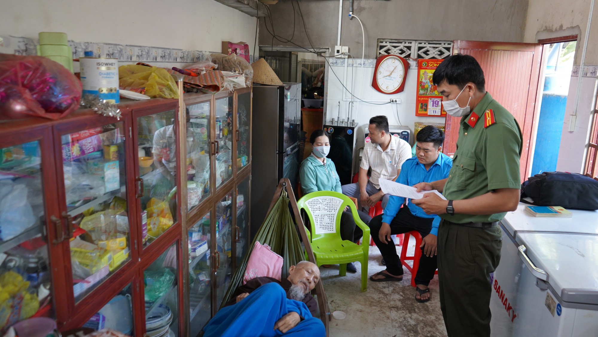 Khởi tố bị can L&ecirc; T&ugrave;ng V&acirc;n trong vụ Tịnh thất Bồng lai về tội loạn lu&acirc;n- Ảnh 1.