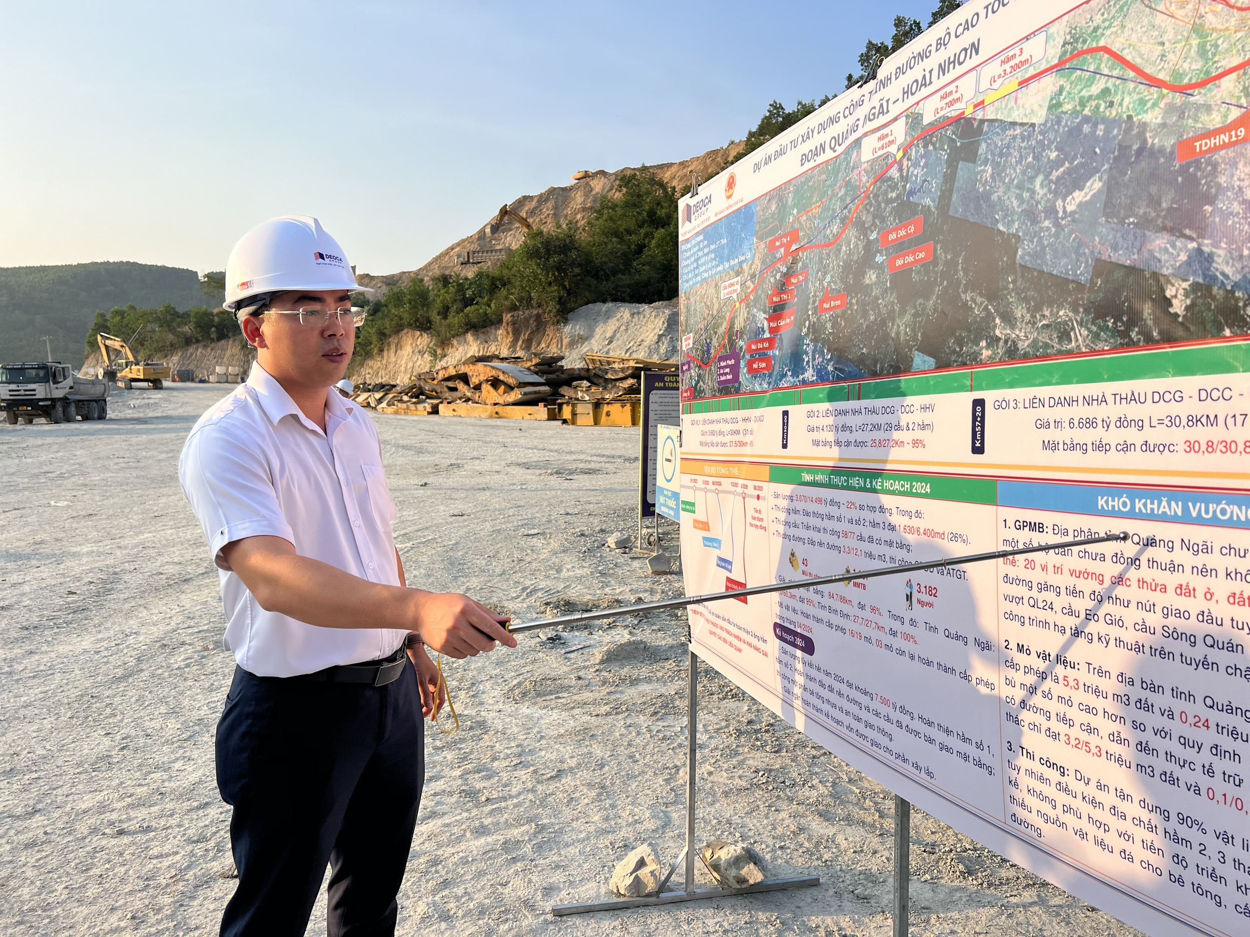 Đục đ&aacute;, khoan n&uacute;i thi c&ocirc;ng hầm cấp đặc biệt tr&ecirc;n cao tốc Bắc - Nam- Ảnh 5.