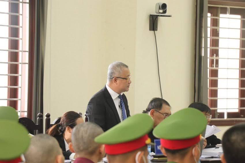 C&ocirc;ng an Long An vẫn truy t&igrave;m 3 luật sư b&agrave;o chữa cho bị c&aacute;o L&ecirc; T&ugrave;ng V&acirc;n- Ảnh 1.