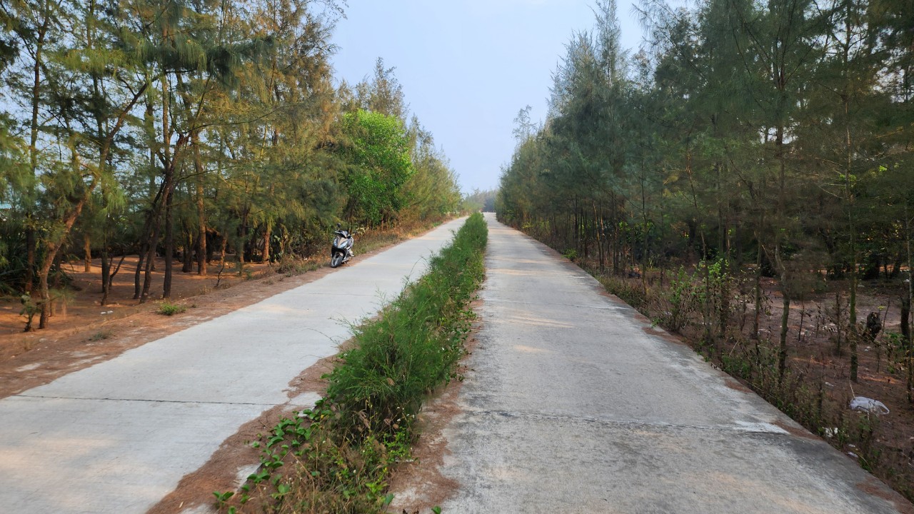 Cận cảnh tuyến đường 3,8 tỷ đồng ở Quảng Ng&atilde;i bị "r&uacute;t ruột" gần 1 tỷ- Ảnh 2.