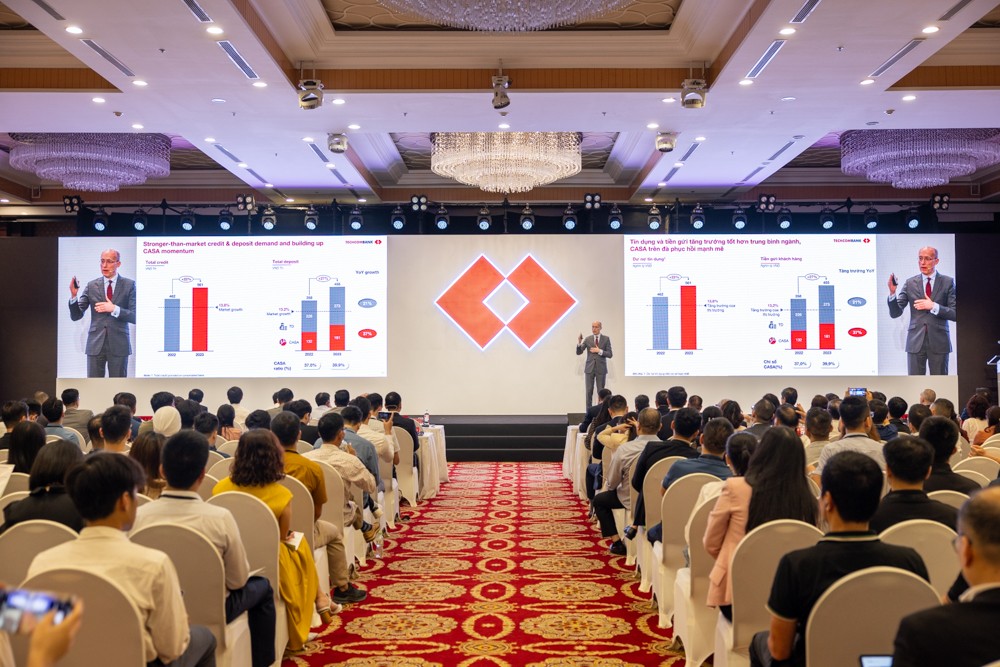 Chuyện hay m&ugrave;a đại hội cổ đ&ocirc;ng ng&acirc;n h&agrave;ng- Ảnh 3.