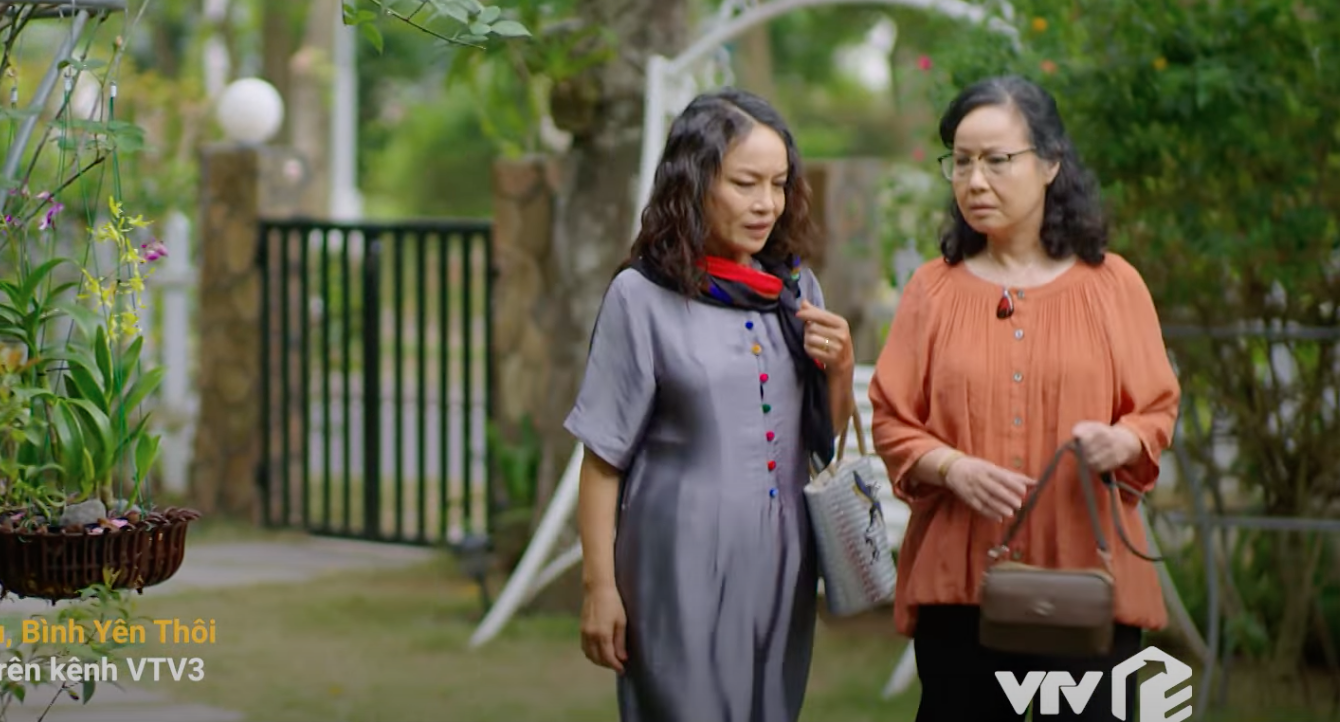 M&igrave;nh y&ecirc;u nhau b&igrave;nh y&ecirc;n th&ocirc;i tập 36: Vay nặng l&atilde;i đầu tư nh&agrave;, b&agrave; Giang nhận tr&aacute;i đắng?- Ảnh 1.