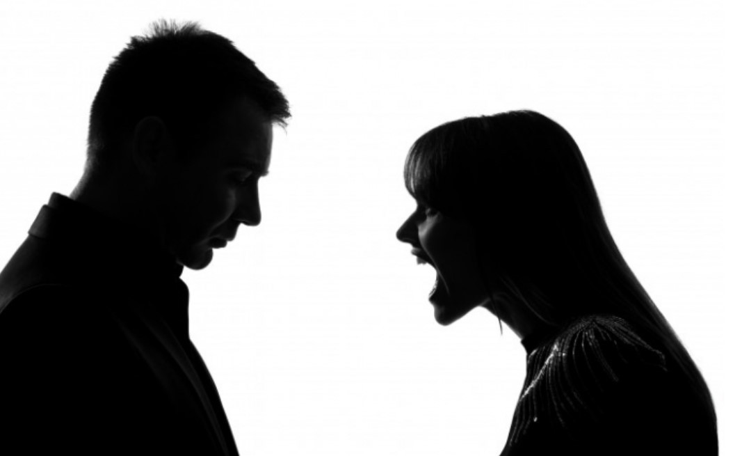 Mắc rối loạn hoang tưởng, người vợ lu&ocirc;n &aacute;m ảnh chồng ngoại t&igrave;nh- Ảnh 1.