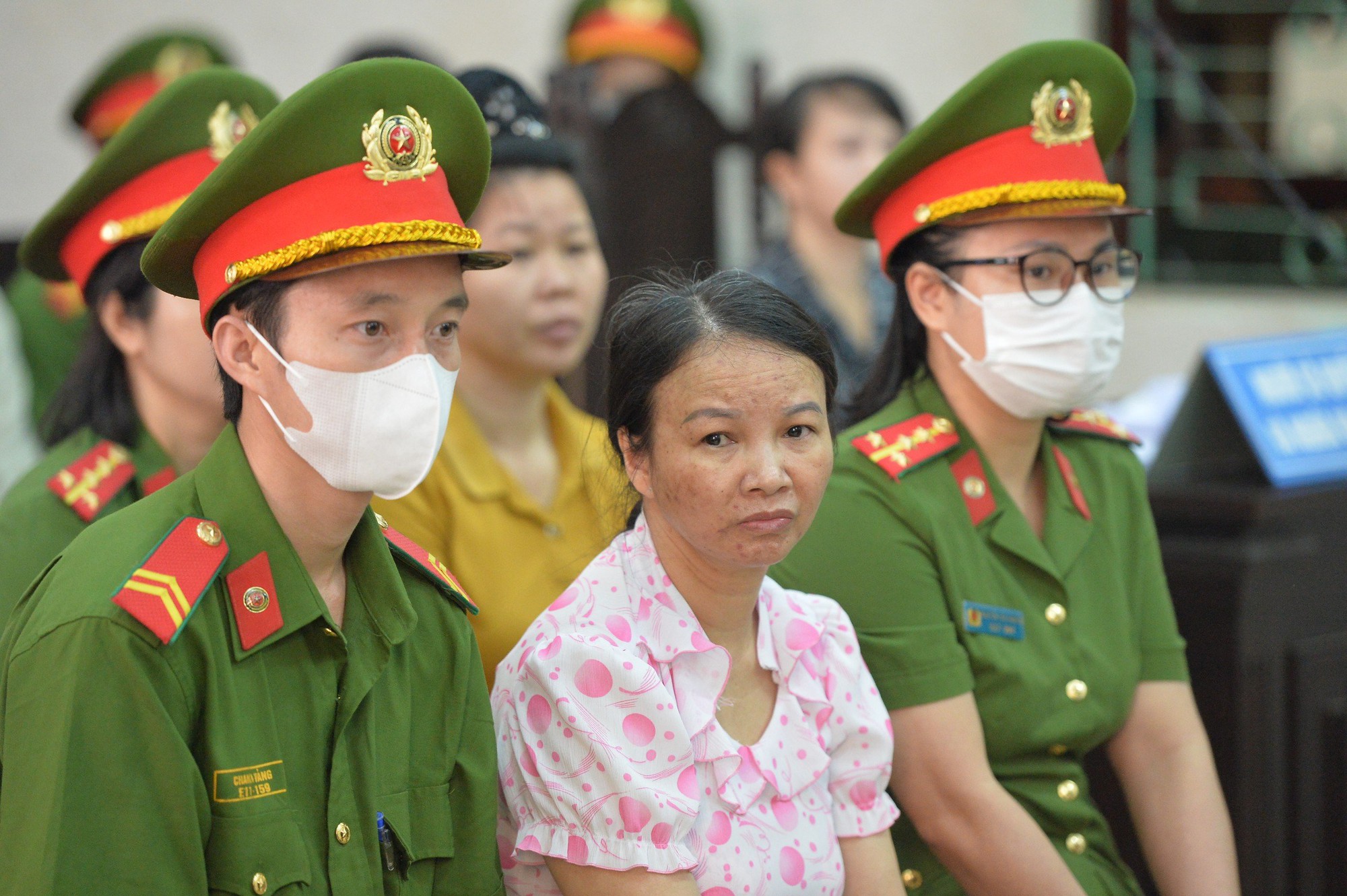 V&igrave; sao t&ograve;a &aacute;n ph&uacute;c thẩm kết luận mẹ của nữ sinh giao g&agrave; ở Điện Bi&ecirc;n bu&ocirc;n ma t&uacute;y?- Ảnh 1.