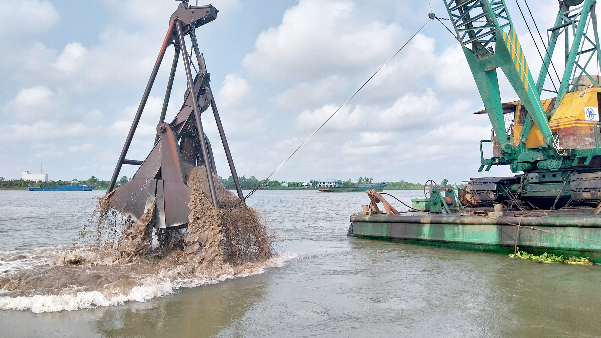 Sắp khai th&aacute;c c&aacute;t biển l&agrave;m cao tốc- Ảnh 2.