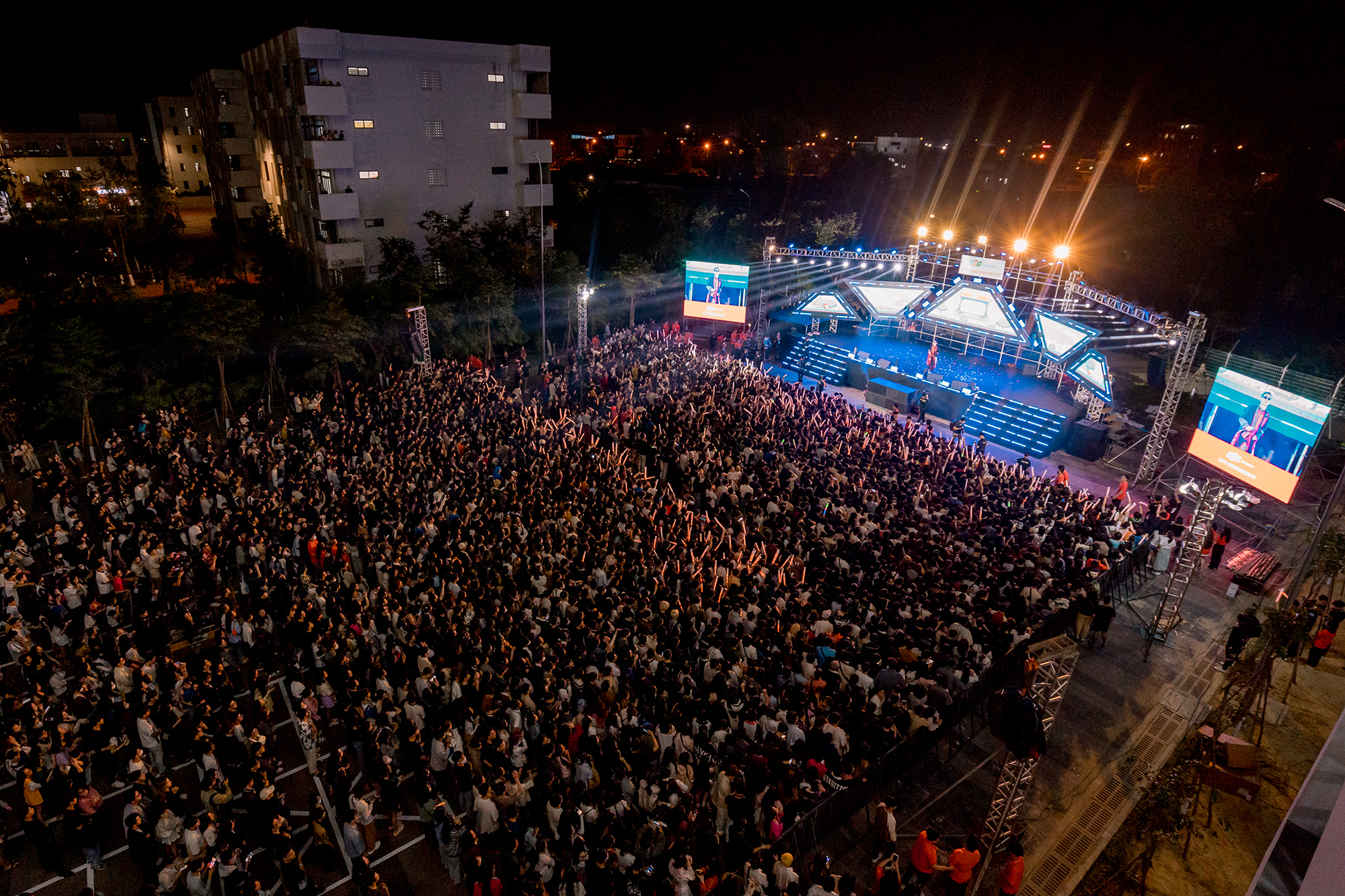 Double2T: Chưa tới đỉnh, t&ocirc;i kh&ocirc;ng rẽ sang con đường kh&aacute;c- Ảnh 3.