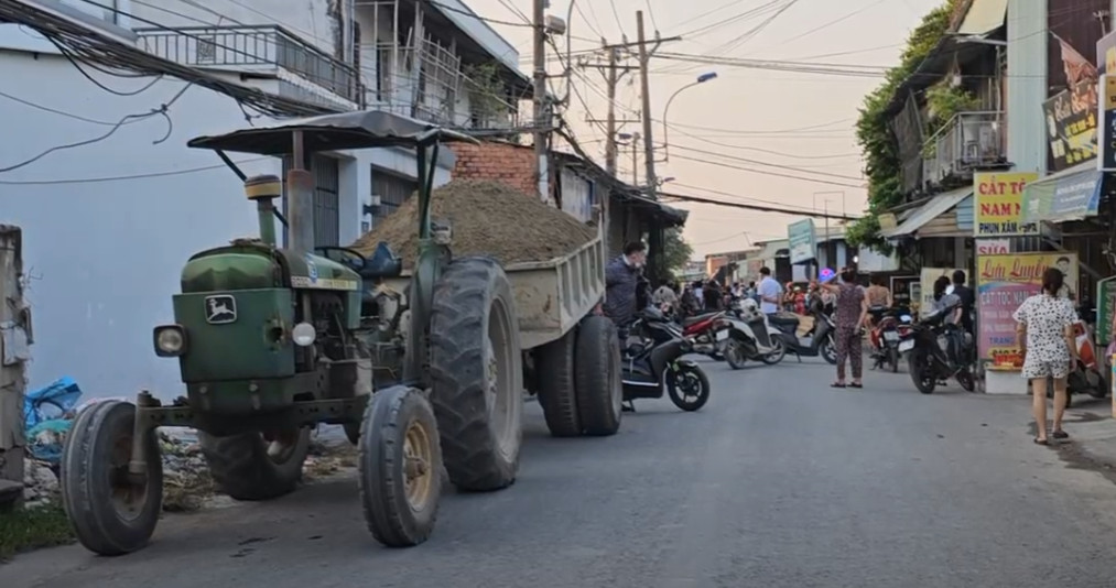 Va chạm với xe m&aacute;y c&agrave;y, người đ&agrave;n &ocirc;ng tử vong tại chỗ- Ảnh 2.