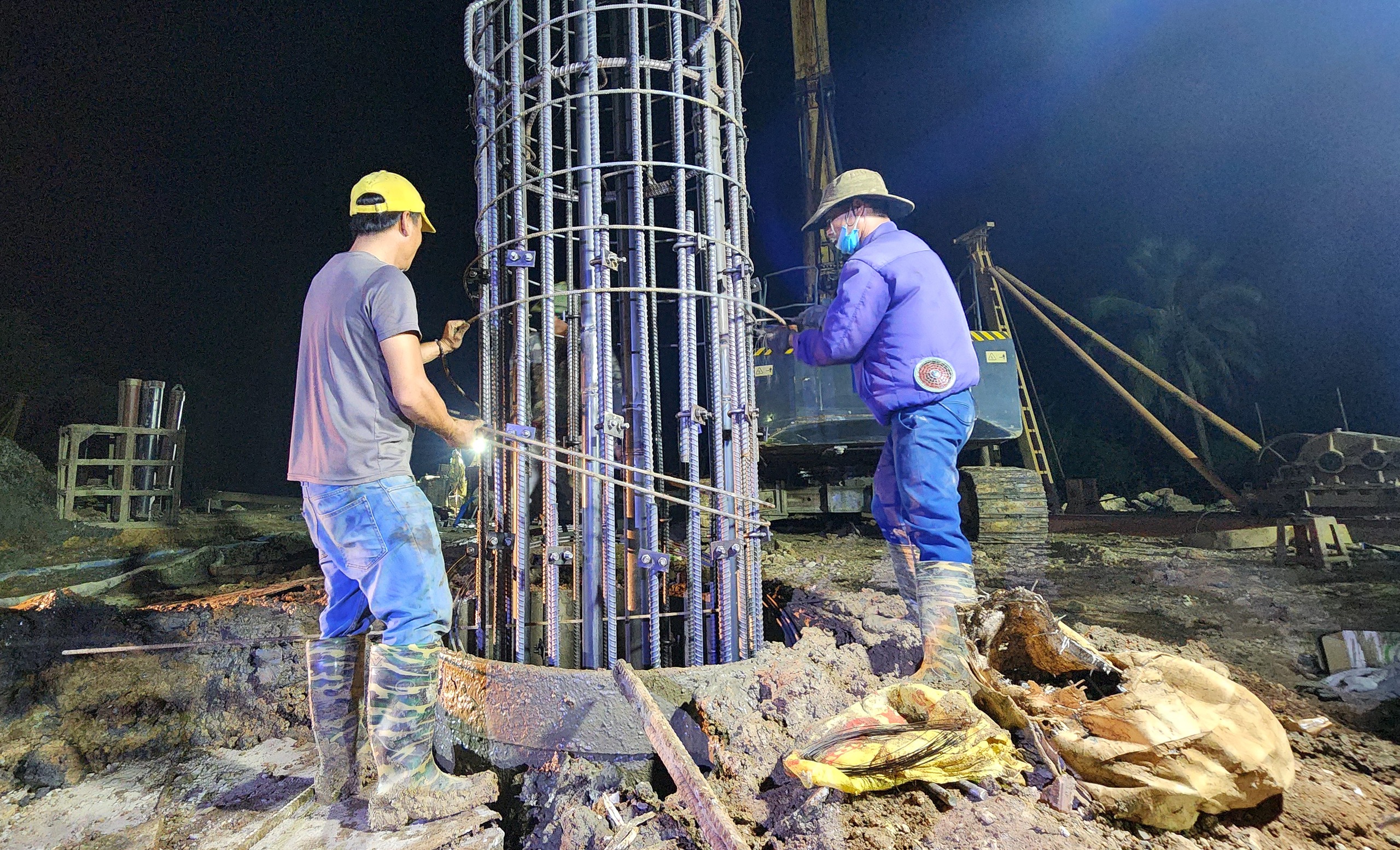 &ldquo;Kh&ocirc;ng ngủ&rdquo; tr&ecirc;n c&ocirc;ng trường cao tốc Kh&aacute;nh H&ograve;a - Bu&ocirc;n Ma Thuột- Ảnh 2.