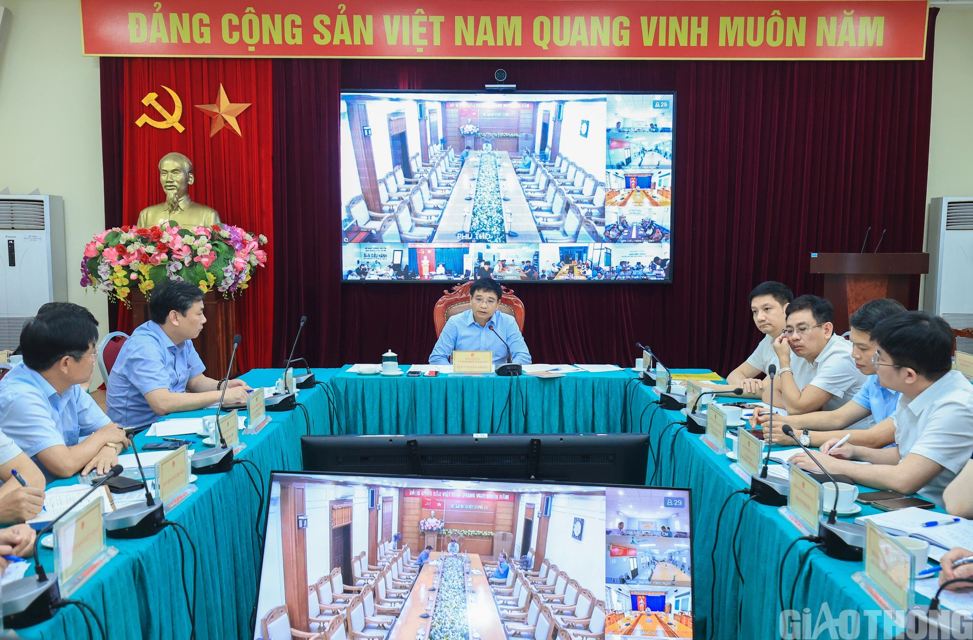 Bộ trưởng GTVT: Thi c&ocirc;ng đến đ&acirc;u giải ng&acirc;n đến đ&oacute;, kh&ocirc;ng lo thiếu vốn- Ảnh 2.