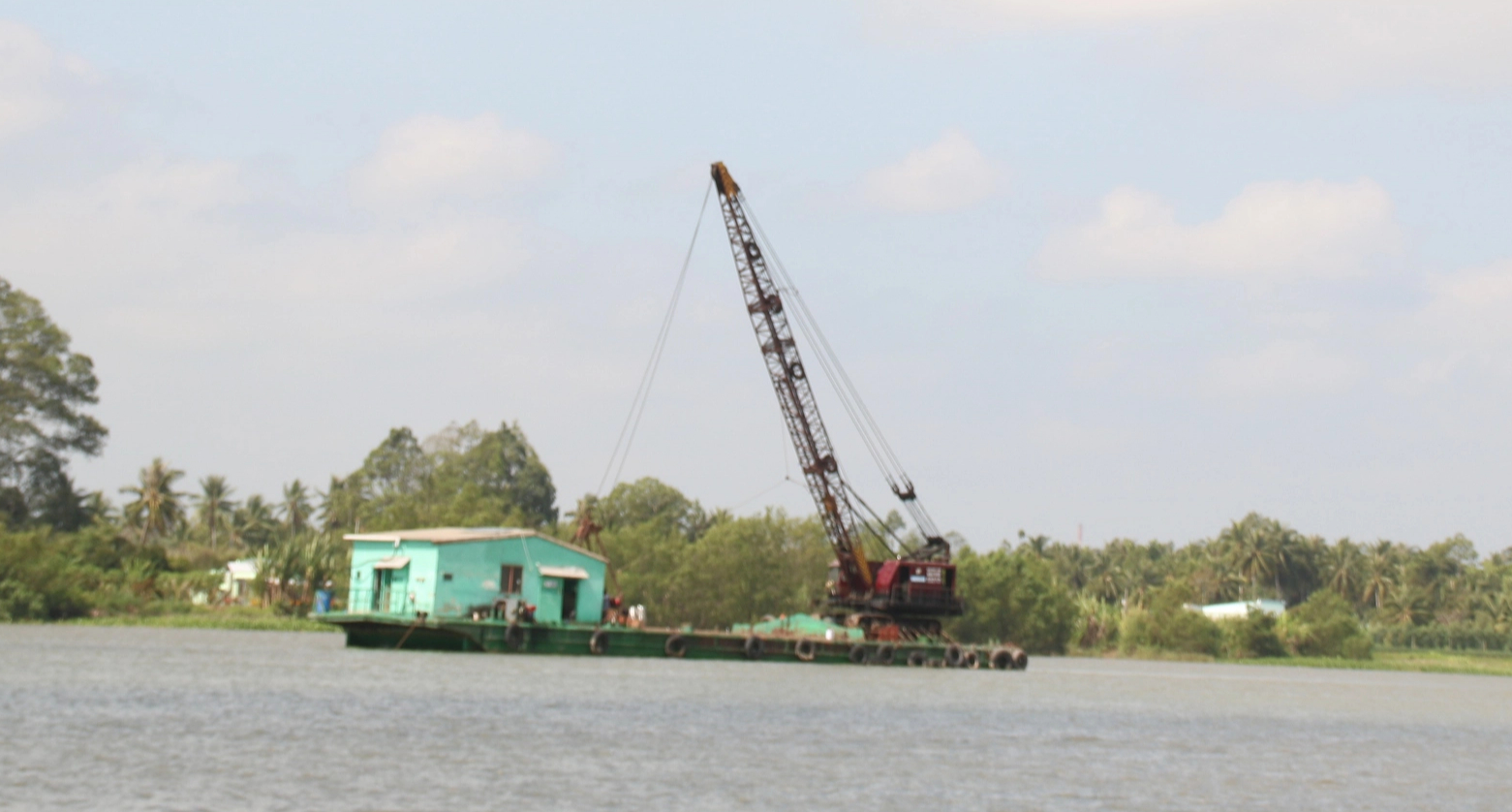 Bộ trưởng GTVT đề nghị Vĩnh Long sớm khai th&aacute;c 3 mỏ c&aacute;t phục vụ cao tốc- Ảnh 1.