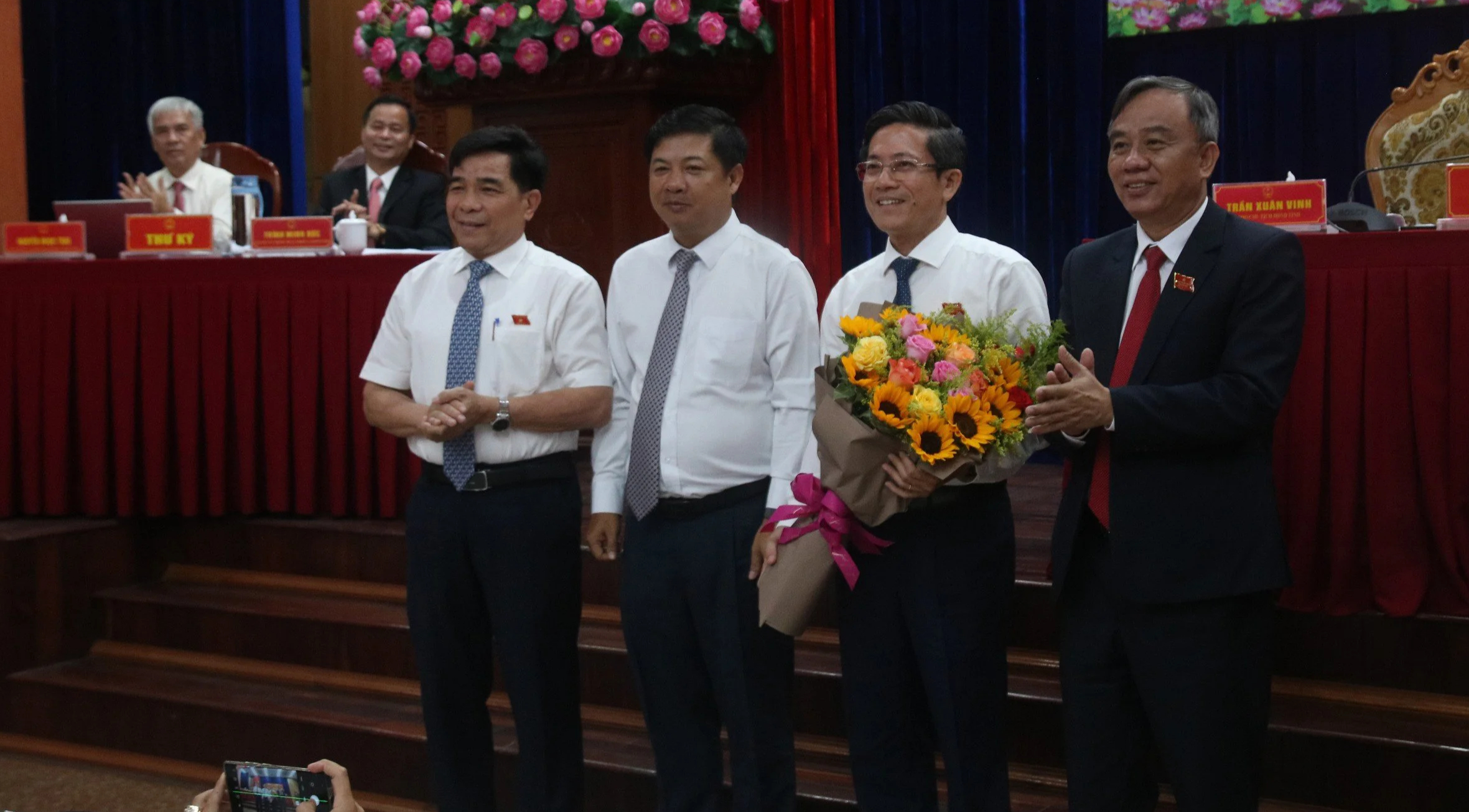 Quảng Nam c&oacute; t&acirc;n ph&oacute; chủ tịch tỉnh- Ảnh 1.