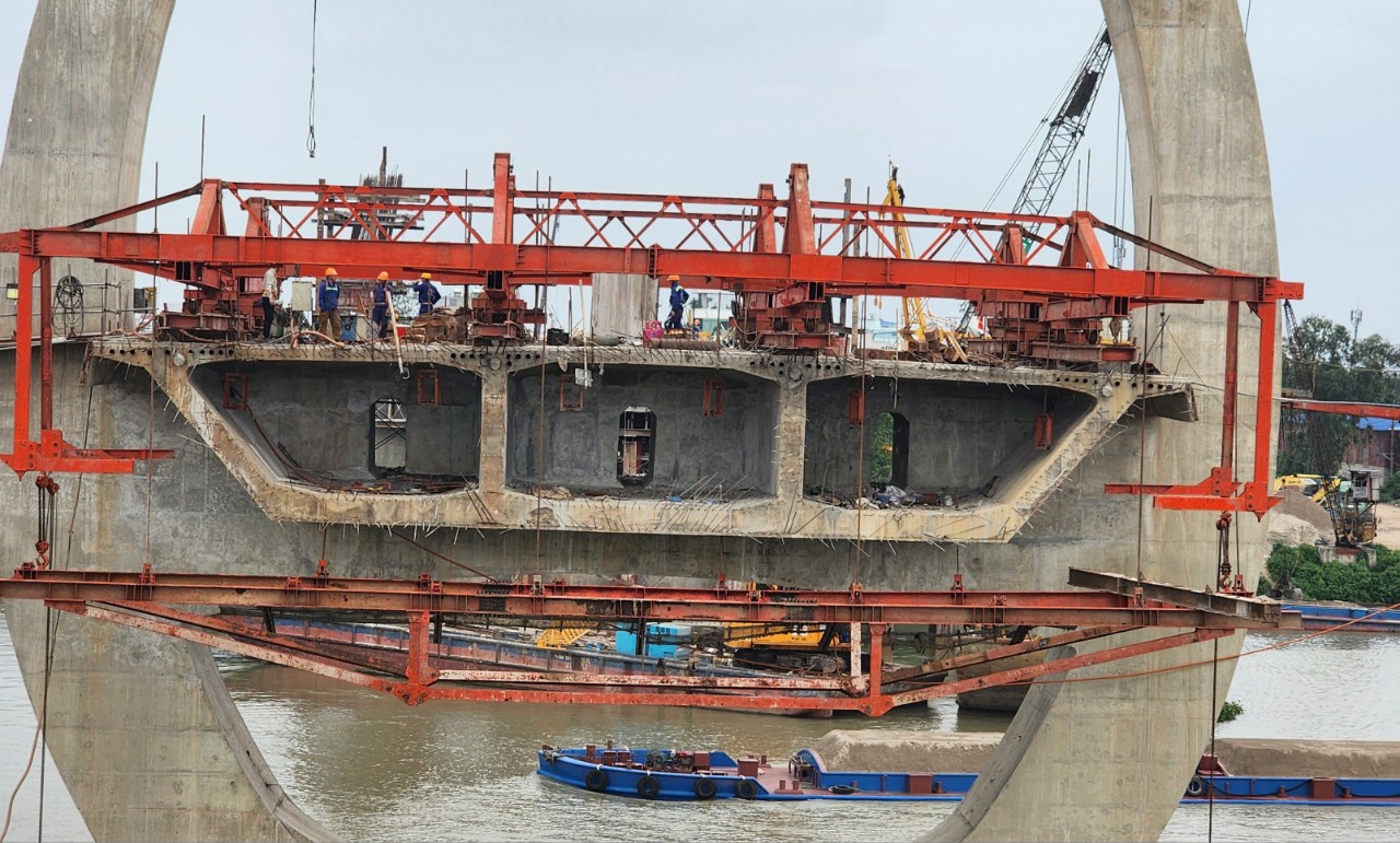 Cầu d&acirc;y văng 1.200 tỷ tại Nam Định đang thi c&ocirc;ng thế n&agrave;o?- Ảnh 2.