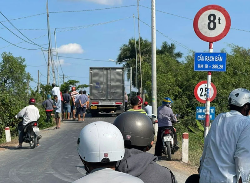 Hiện trường vụ tai nạn l&agrave;m một người tử vong.
