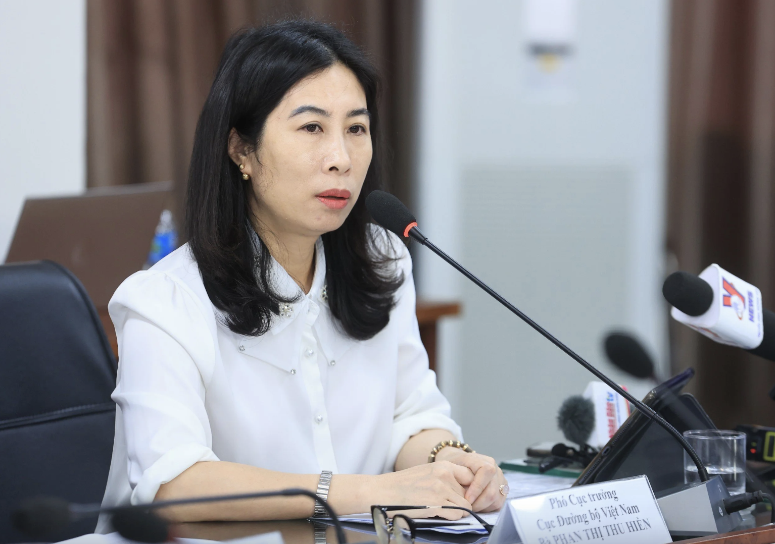 Xử l&yacute; xe d&ugrave;, bến c&oacute;c, xe tr&aacute; h&igrave;nh phải quyết liệt như xử l&yacute; vi phạm nồng độ cồn- Ảnh 1.