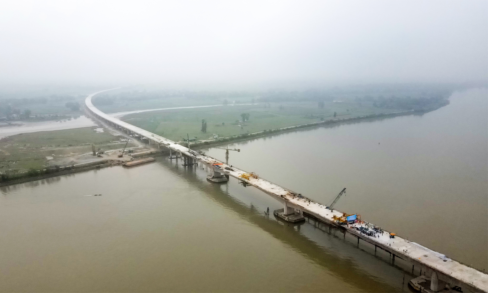 Dự &aacute;n cao tốc đoạn Diễn Ch&acirc;u - B&atilde;i Vọt: Nh&agrave; thầu đầu ti&ecirc;n c&aacute;n đ&iacute;ch vượt mốc 30/4/2024- Ảnh 6.