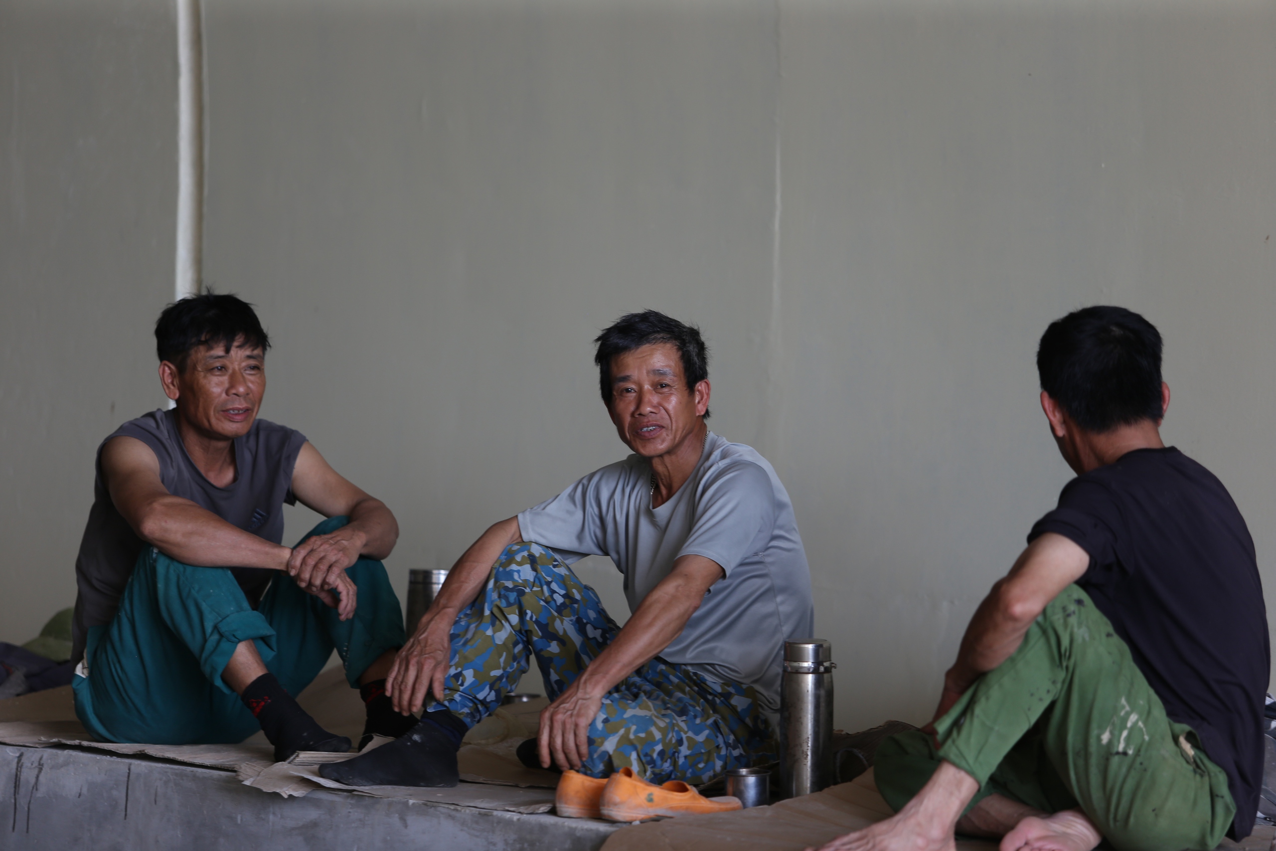 Mướt mải ho&agrave;n thiện 30km đầu tuyến cao tốc Diễn Ch&acirc;u - B&atilde;i Vọt- Ảnh 21.